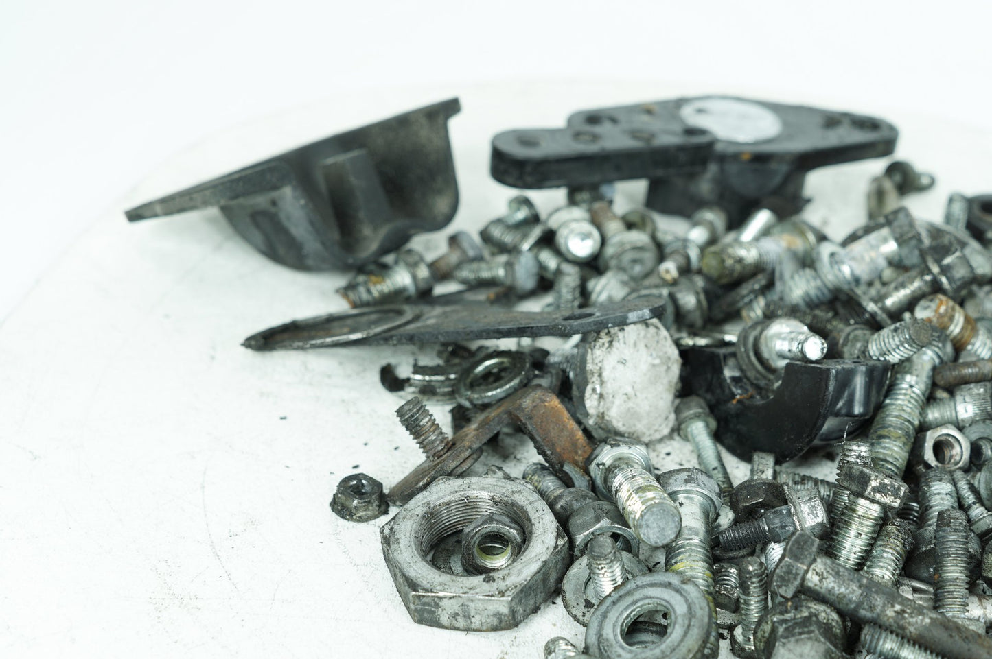 1999 - 2006 Harley-Davidson Touring Electra Glide Ultra Hardware Bolts Nuts & Brackets