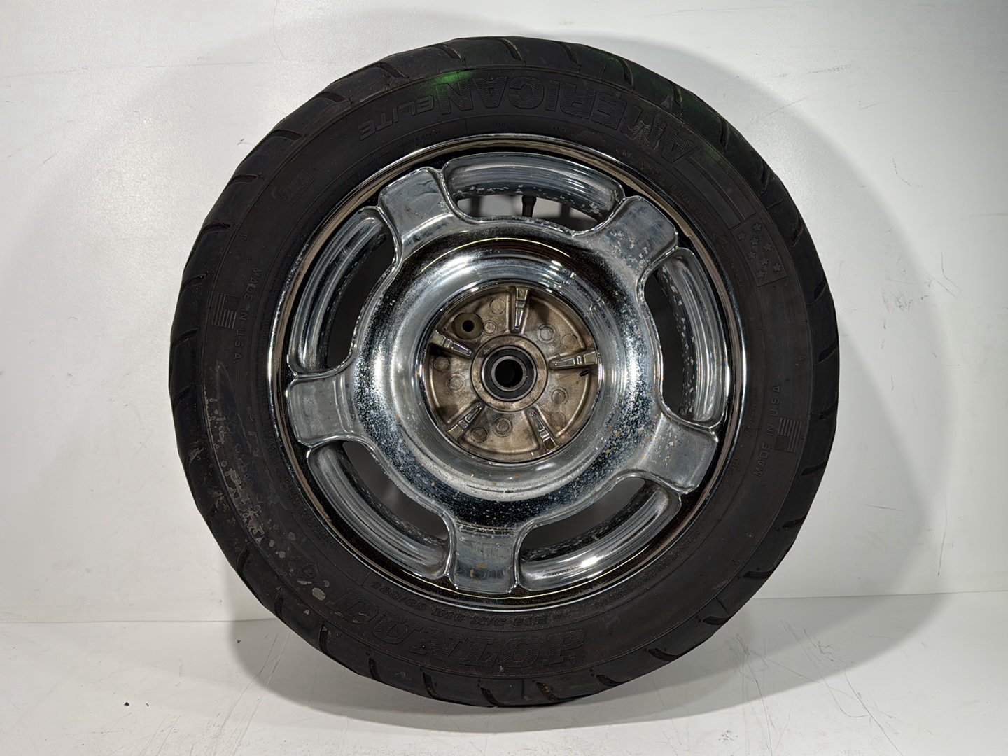 2007 - 2011 Harley-Davidson Touring Street Glide Rear Wheel Rim Tire 41288-09