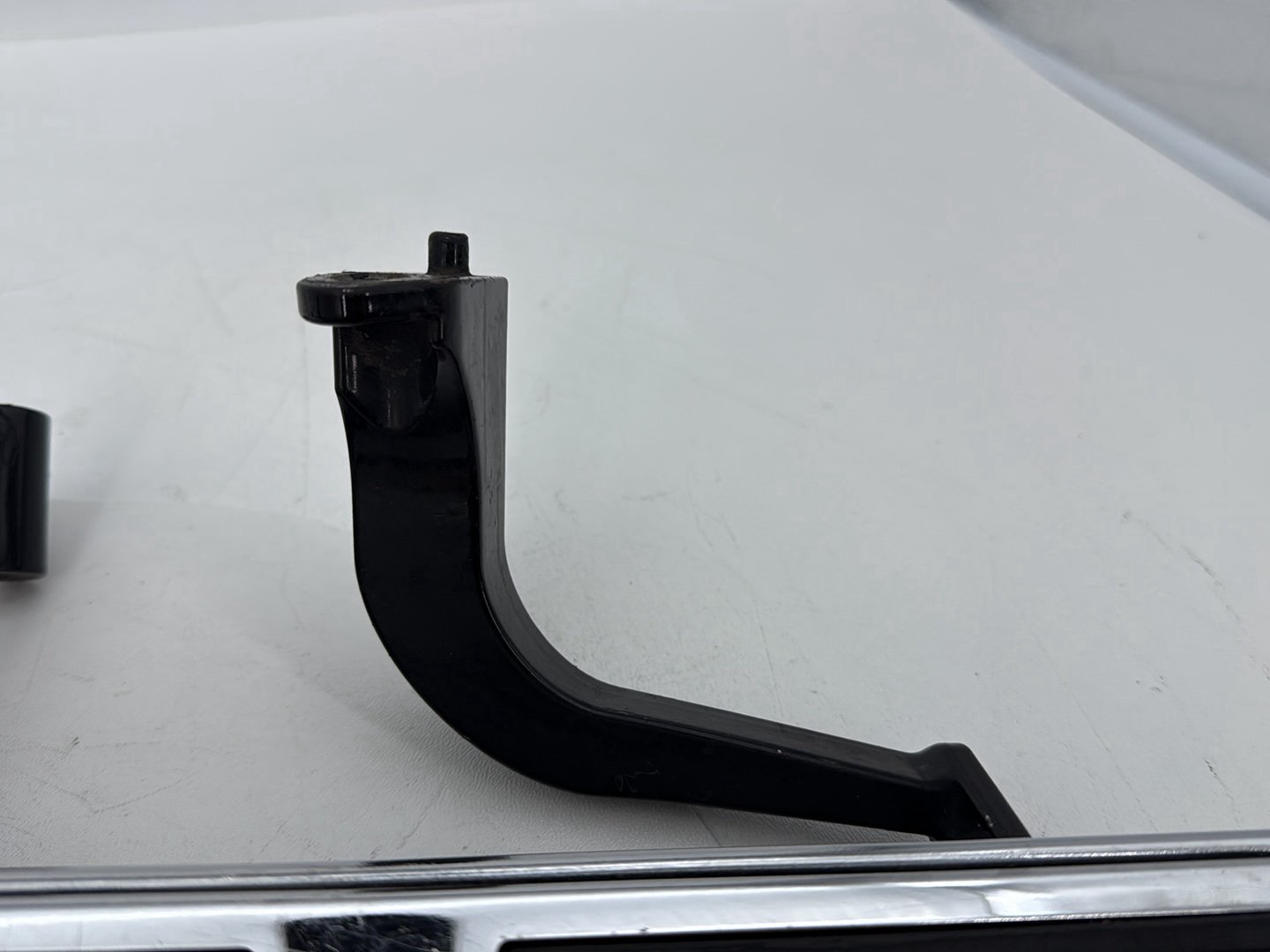 2007 - 2011 Harley-Davidson Touring Electra Glide Ultra Left Right Driver & Pass Floorboard Foot Rest 50621-06