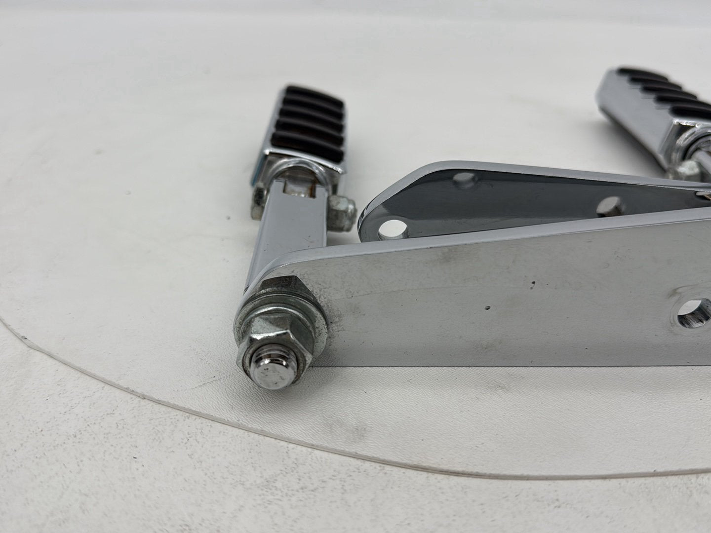 1999 - 2006 Harley-Davidson Dyna Low Rider Left & Right Driver Step Foot Rest Pegs 49354-01