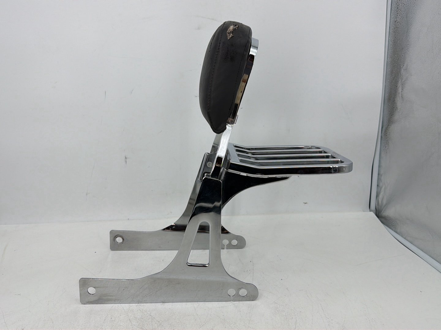 2007 - 2017 Harley-Davidson Dyna Super Glide Custom Rear Sissy Bar w/ Backrest Cushion Pad 52866-06