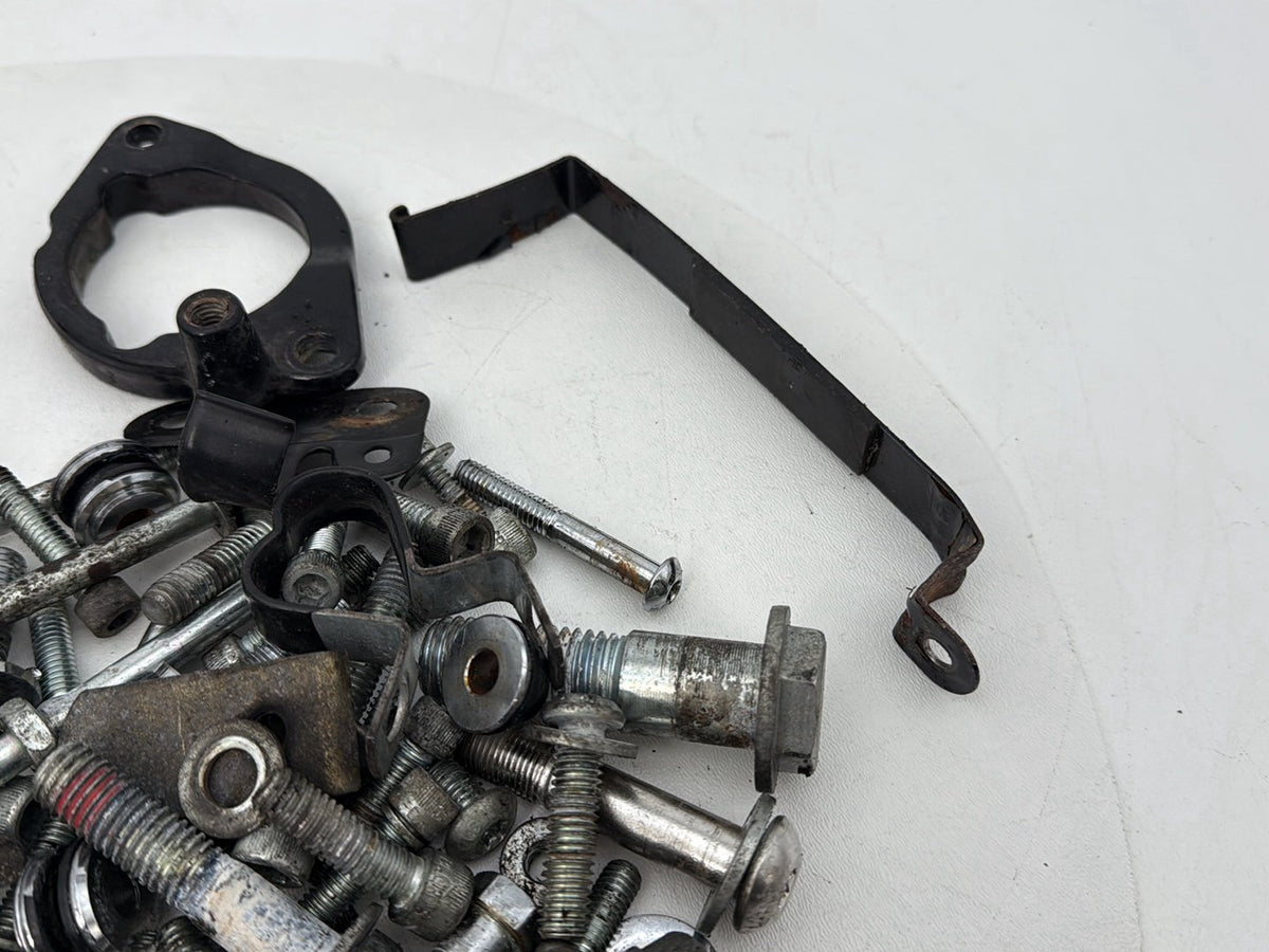 2007 Harley-Davidson Sportster XL883 C - Hardware Bolts Nuts & Brackets
