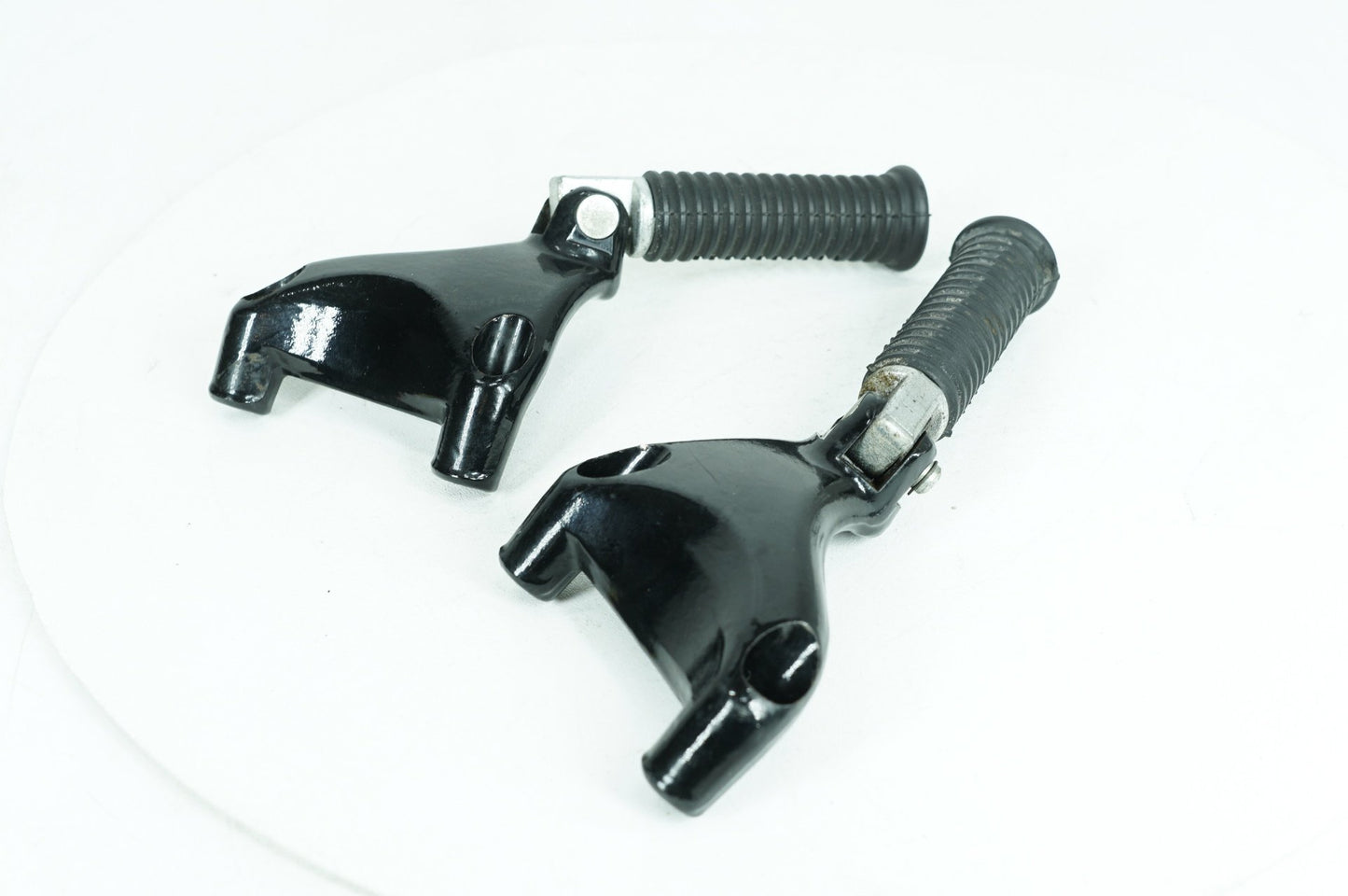 2013 Harley Sportster XL883N Iron 883 OEM Passenger Left & Right Foot Pegs