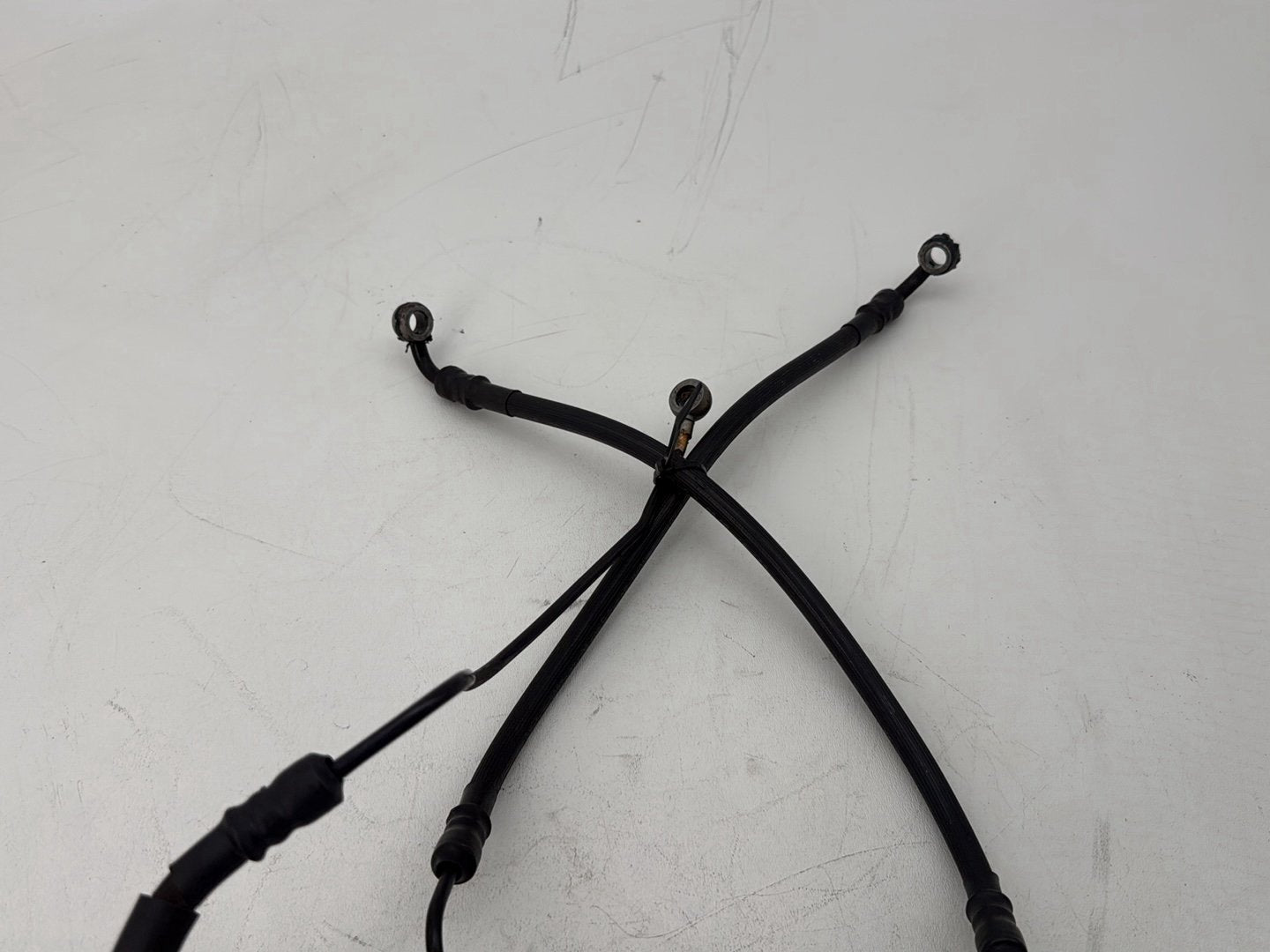 2007 Harley Touring FLHTP Electra Glide Police OEM Front Brake Hose Line Pipe