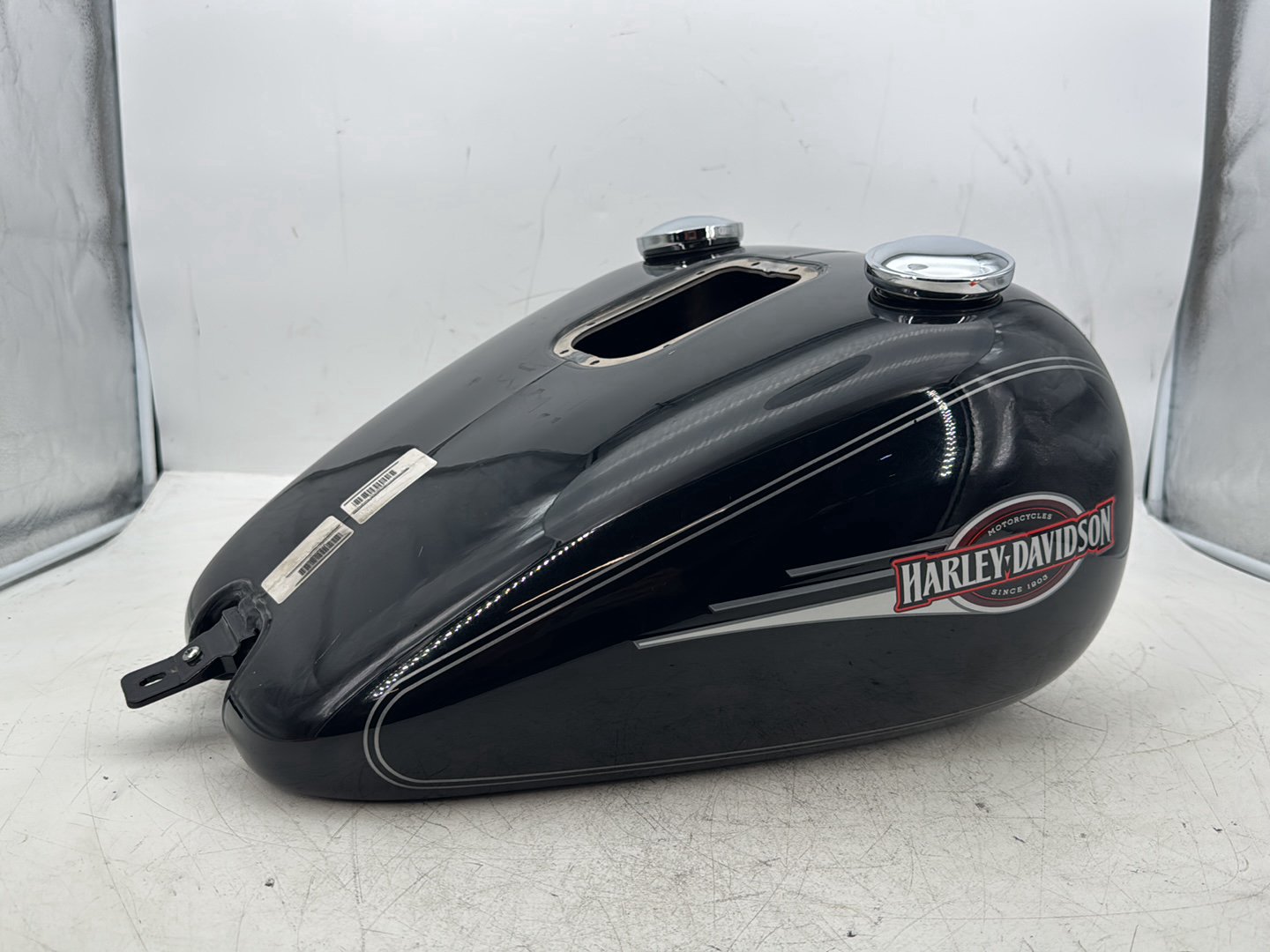 2007 Harley Softail Heritage Classic FLSTC OEM Fuel Gas Tank Gasoline Reservoir