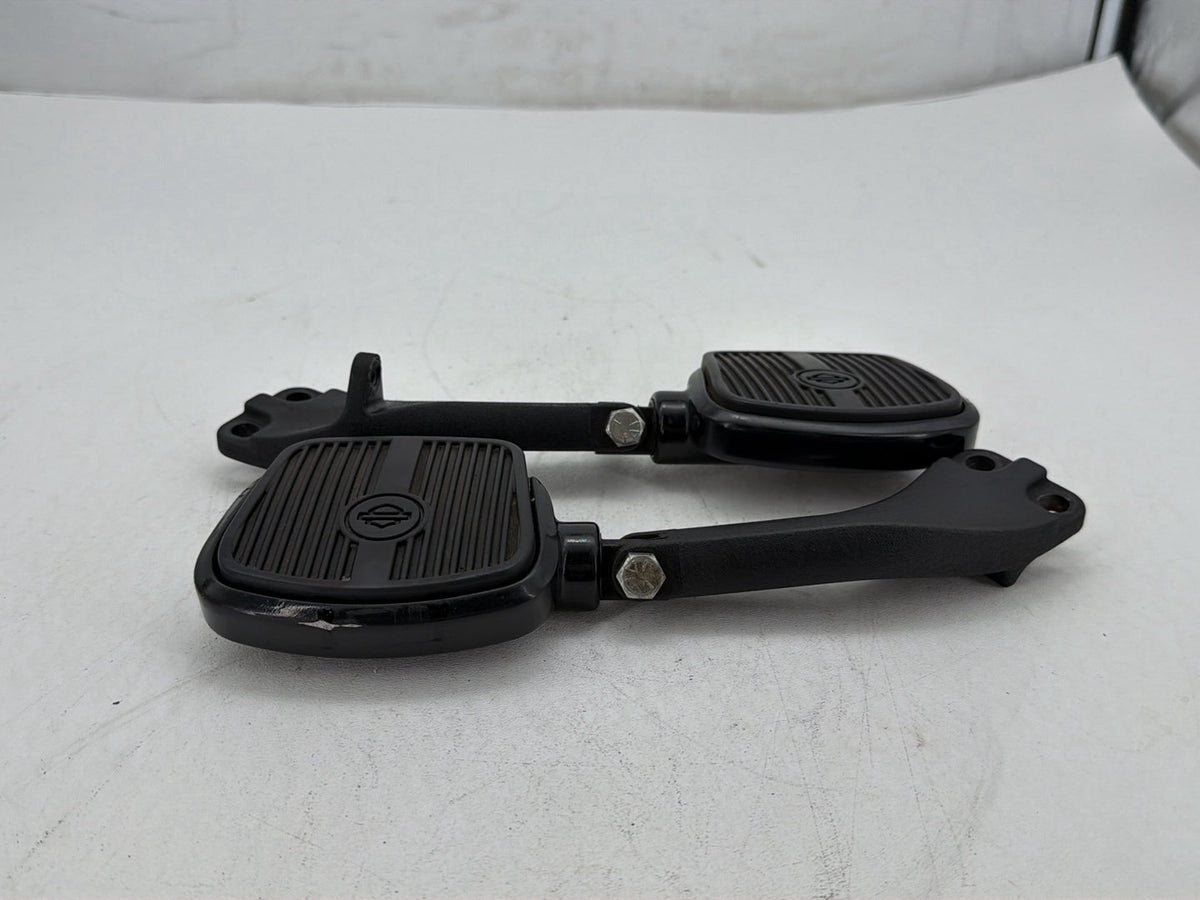2007 Harley Dyna Street Bob FXDBI OEM Passenger Left & Right Foot Pegs