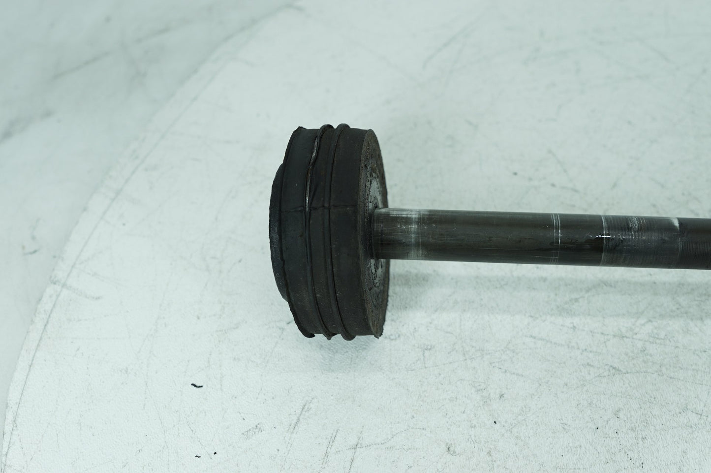 1999 Harley-Davidson Touring Road King Rear Fork Swingarm Pivot Bolt Shaft 47492-89A