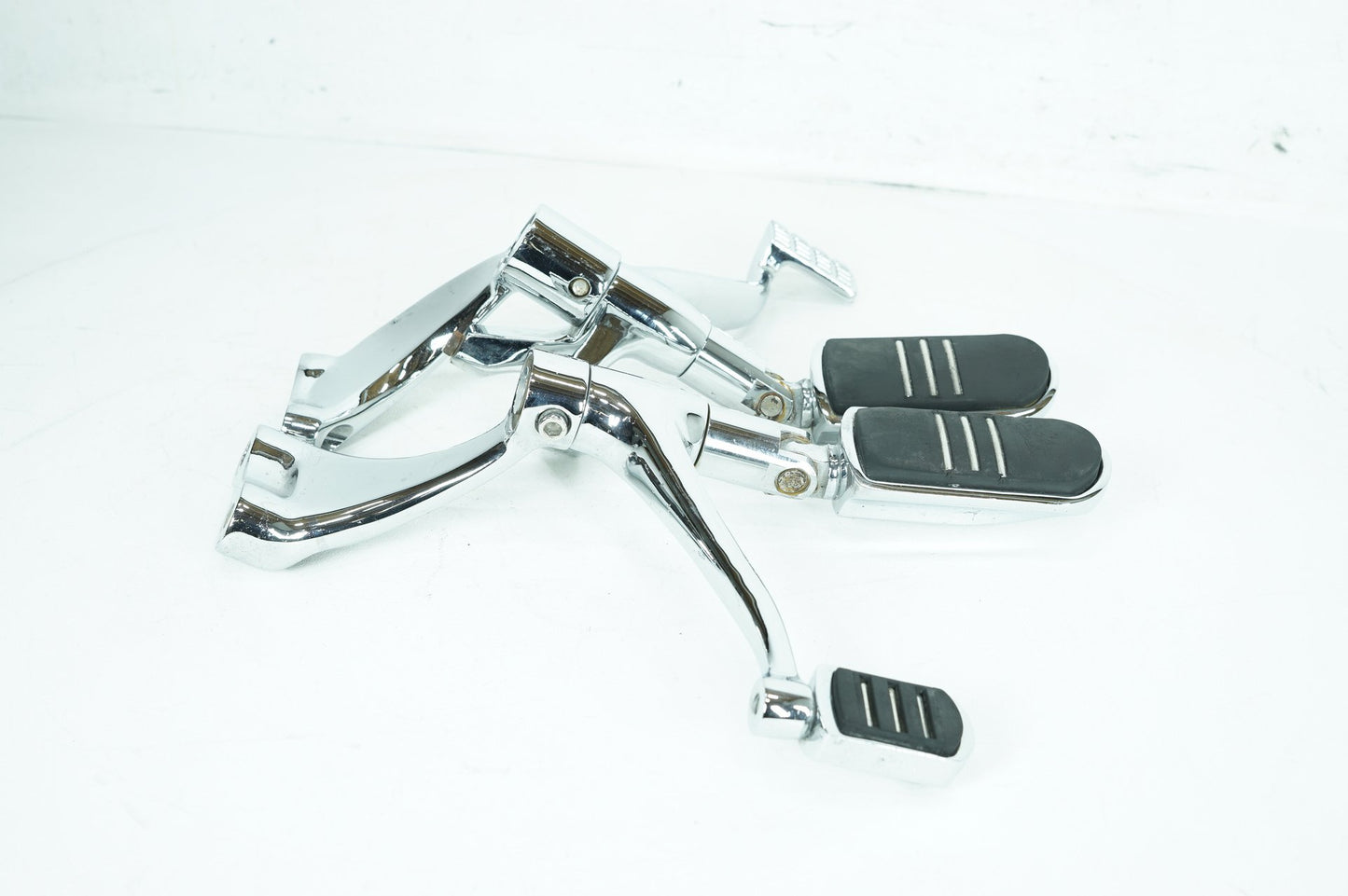 2003 - 2014 Harley-Davidson Sportster  Left Right Forward Controls Shifter Pegs 42971-04