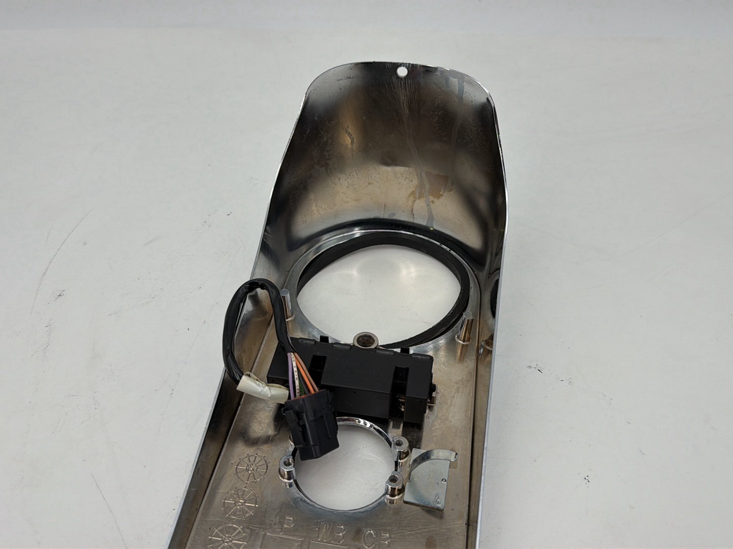 1999 - 2006 Harley-Davidson Touring Road King Fuel Gas Tank Dash Console NOKey  	60960-99