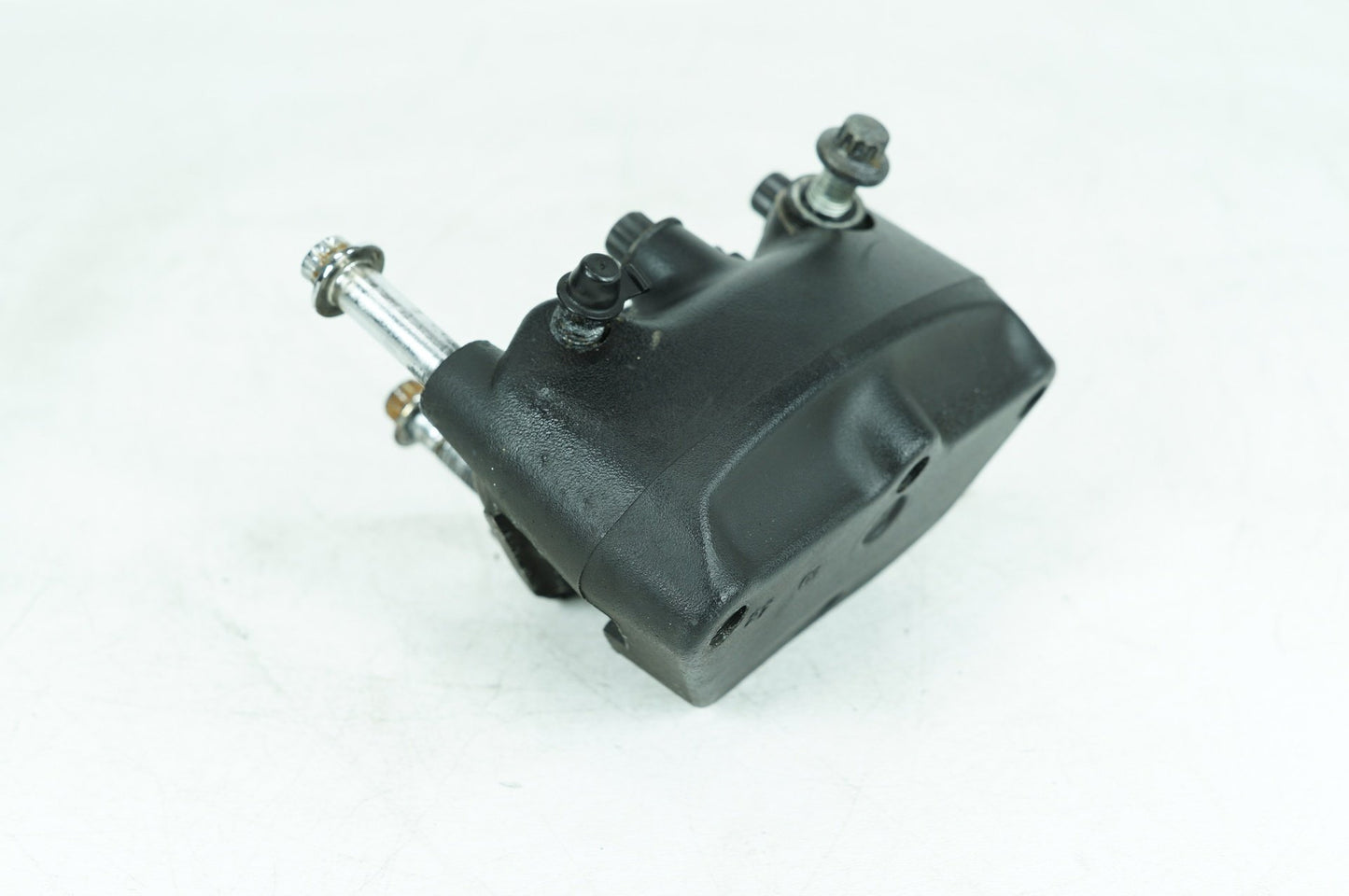1999 - 2006 Harley-Davidson Touring Electra Glide Classic Front Right 1 Brake Caliper 44023-00C