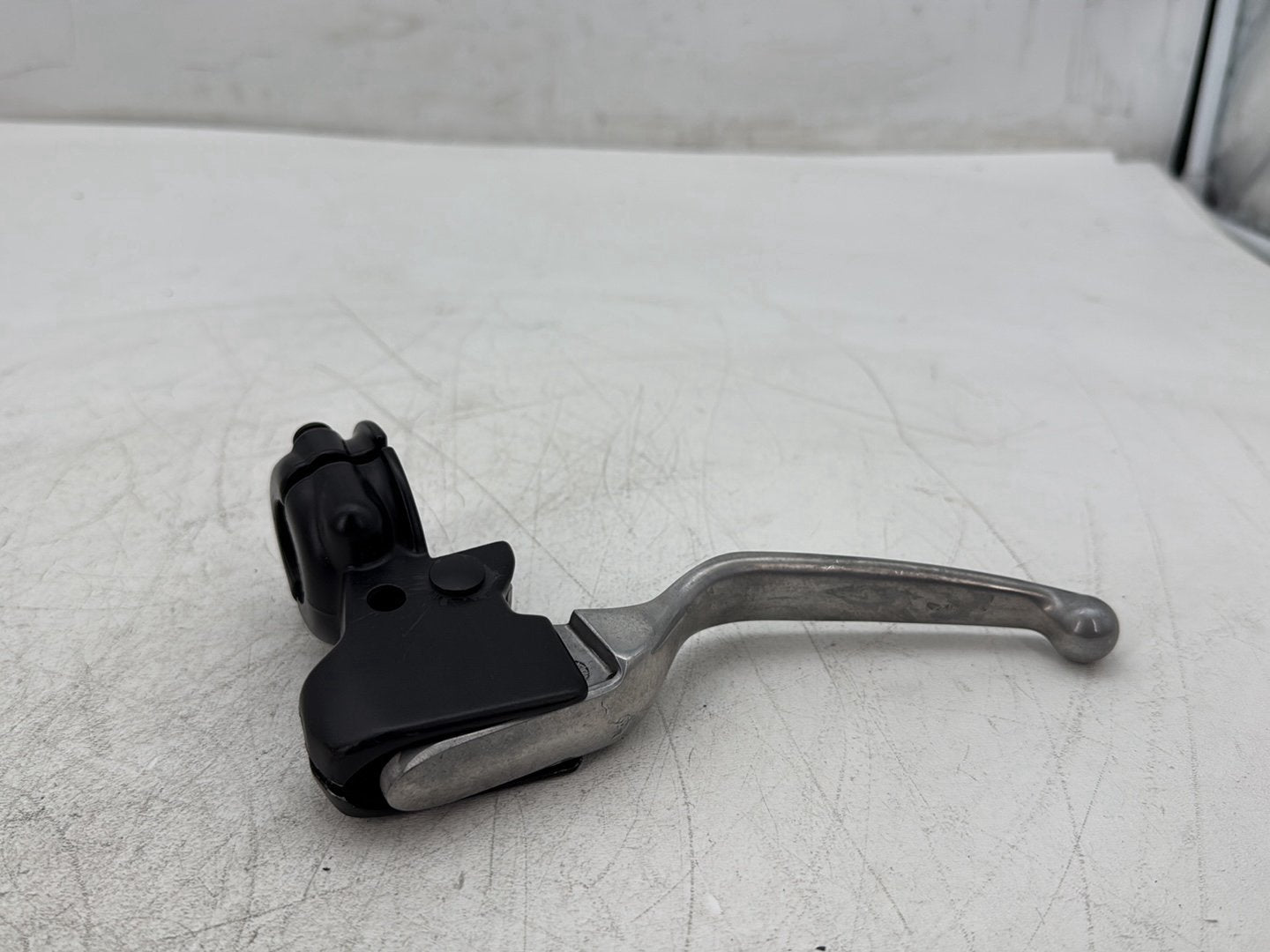 2010 Harley Street Glide Touring FLHX OEM Front Left Hand Clutch Control Lever