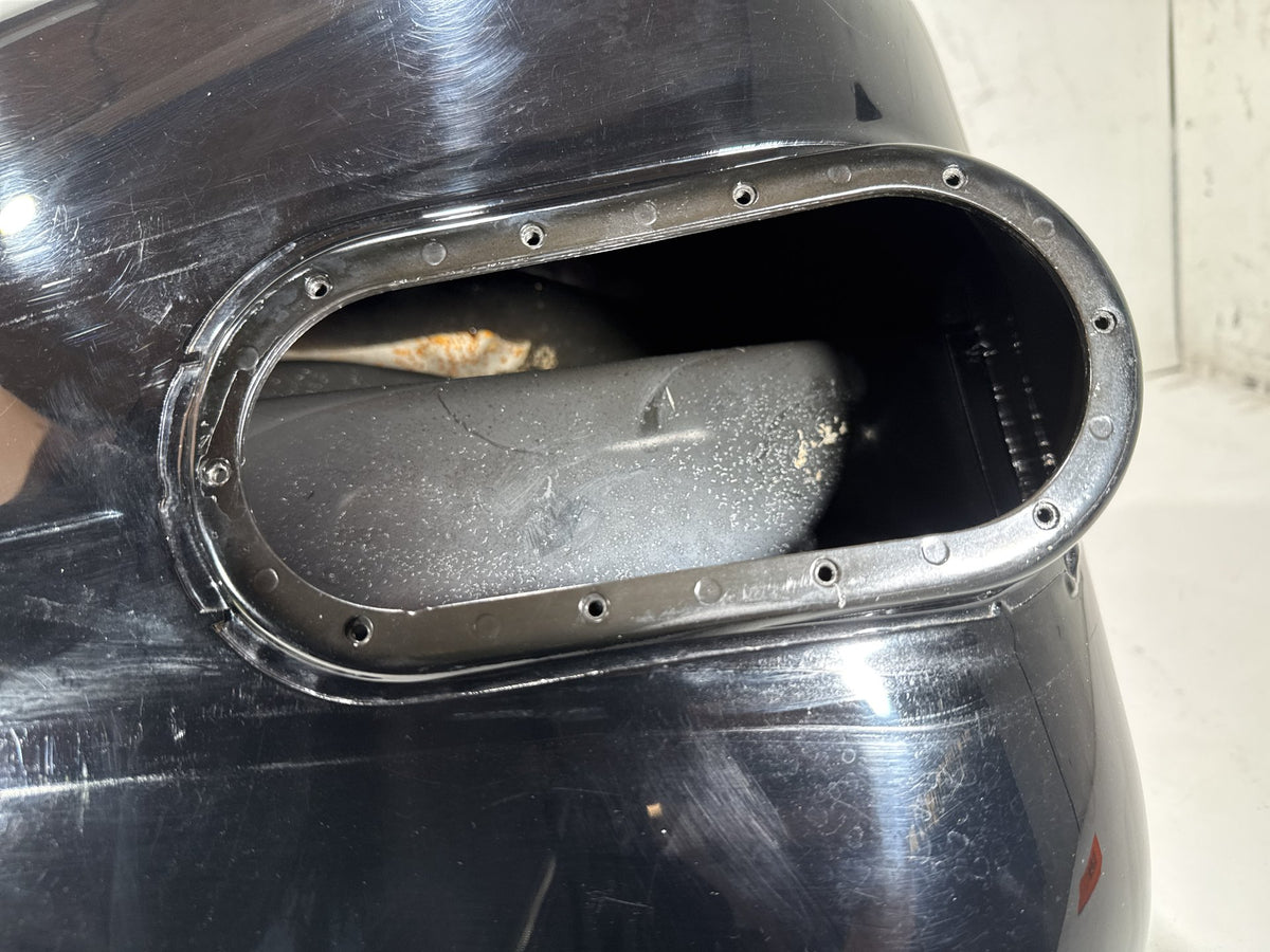 2006 Harley Street Glide Touring FLHX OEM Fuel Gas Tank Gasoline Reservoir