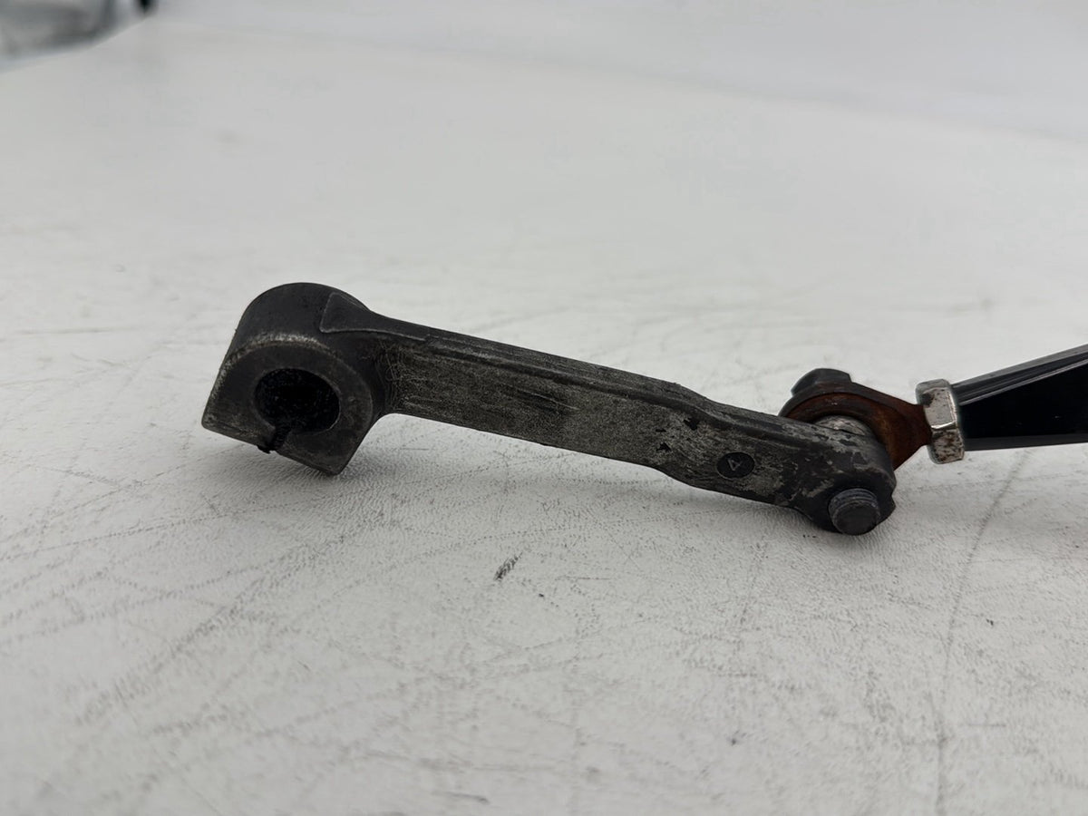 2006 Harley Touring FLHRI Road King OEM Gear Shifter Lever w/ Rod linkage