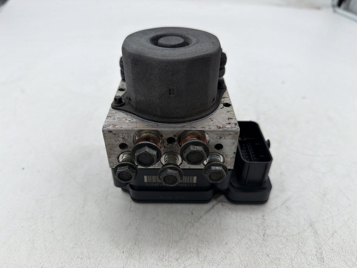 2014 Harley Electra Glide Touring Ultra OEM ABS Brake Pump & Control Module