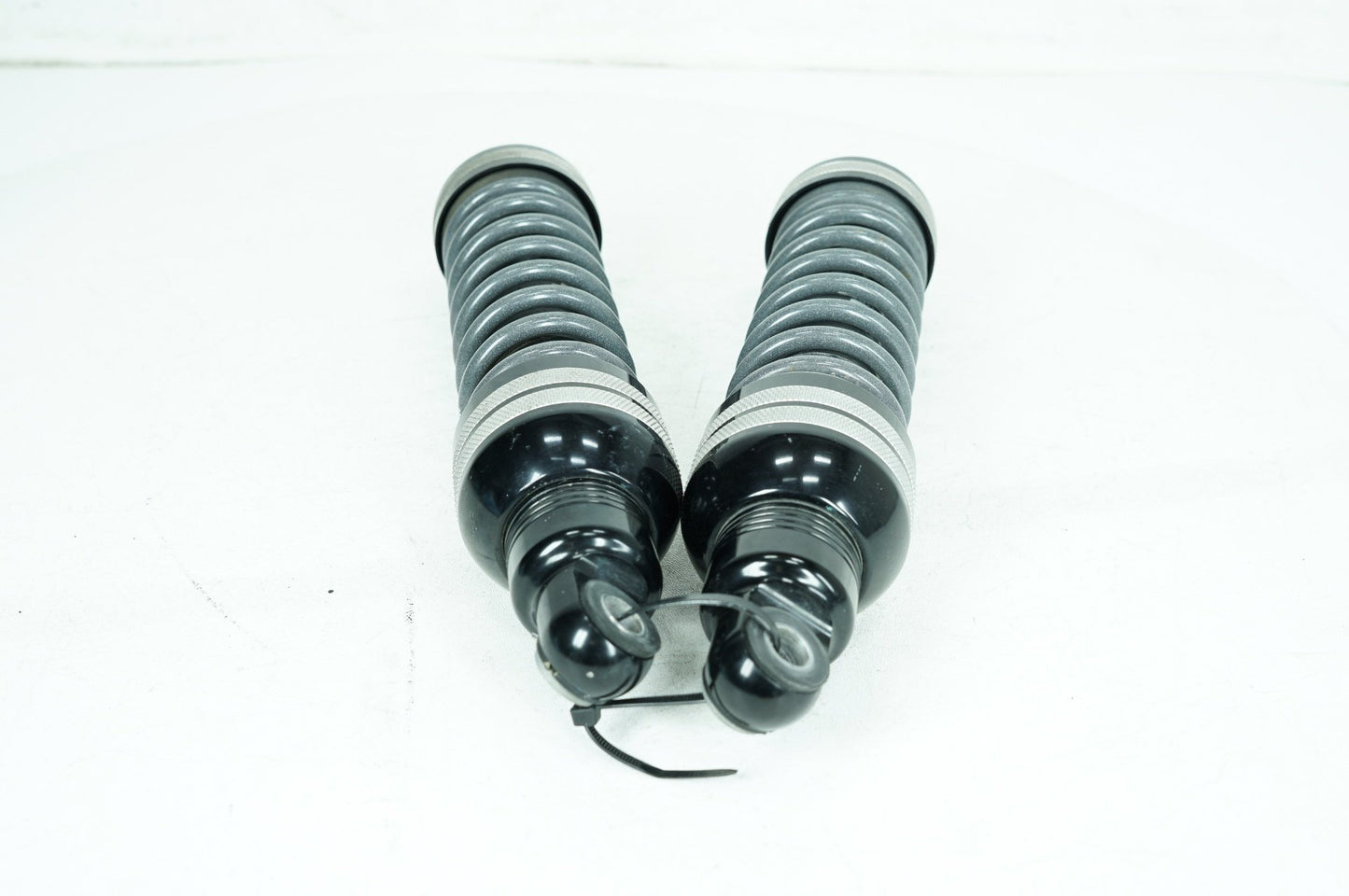 2008 - 2016 Harley-Davidson Touring Road Glide Ultra Rear Left Right Shock Absorbers 944-4002UT