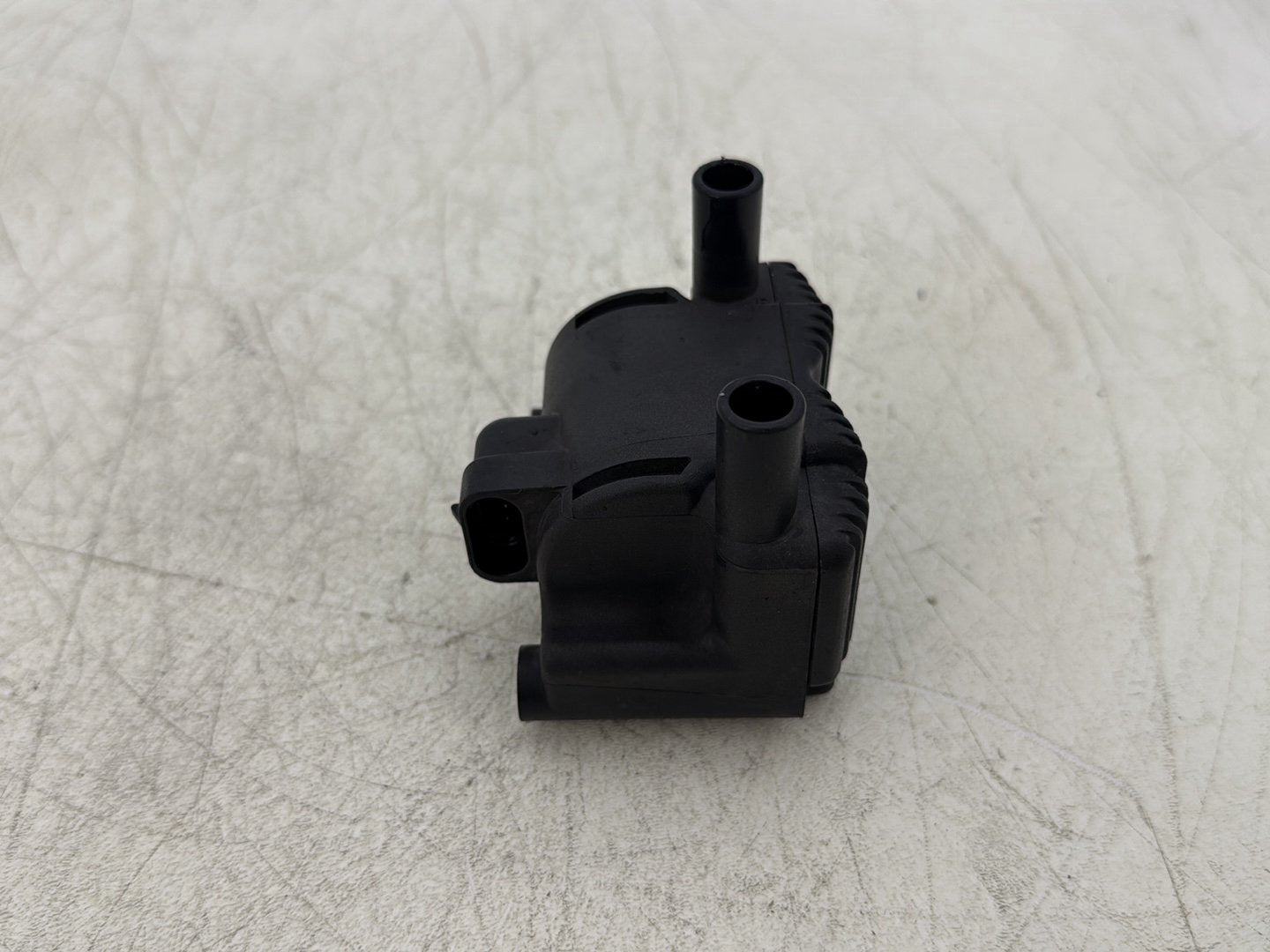2004 Harley Dyna Super Glide FXDI OEM Ignition Coil Spark Igniter