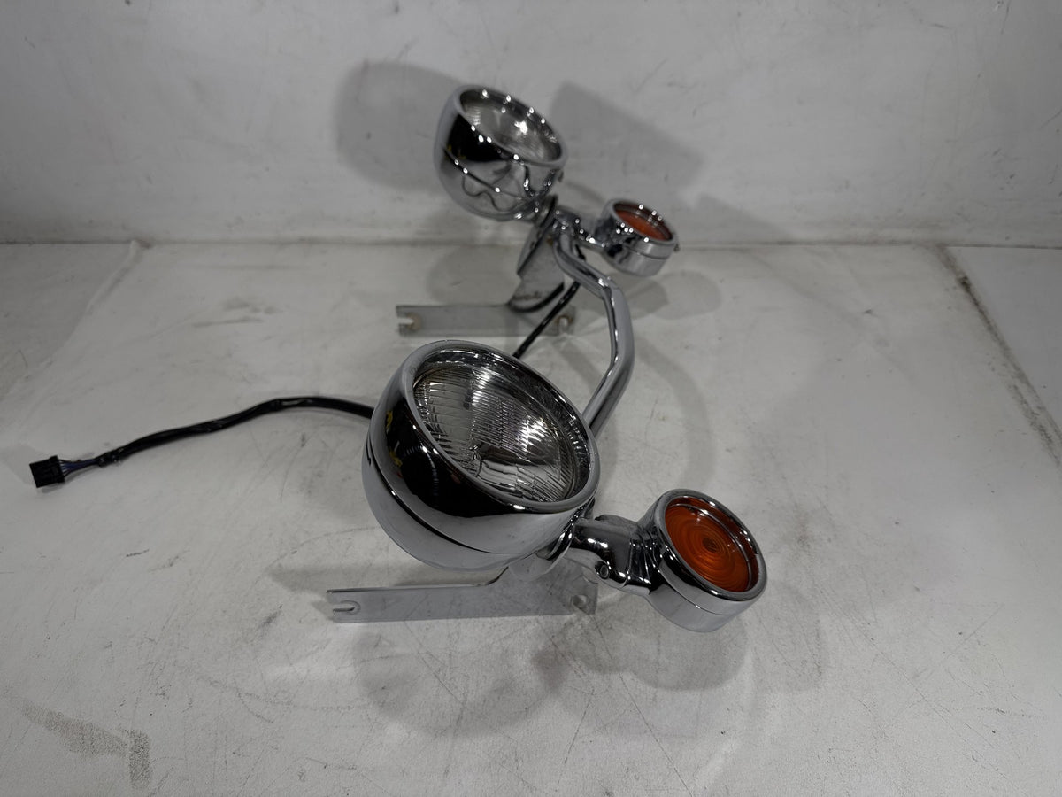 01 Harley Electra Touring Classic OEM Front Turn Signal Indicators Aux Light Bar
