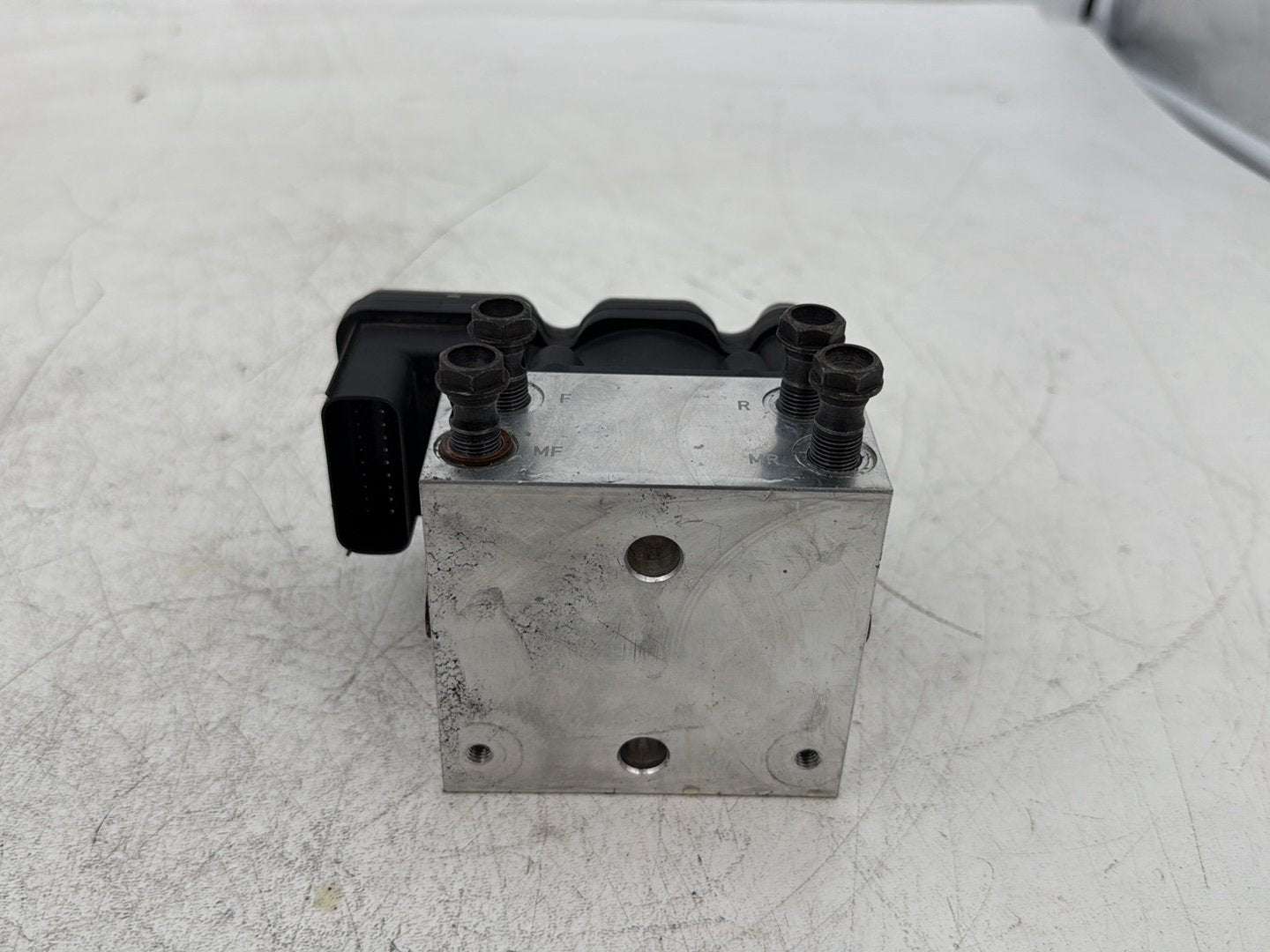 2012 Harley Road Glide Touring FLTRX Custom OEM ABS Brake Pump & Control Module
