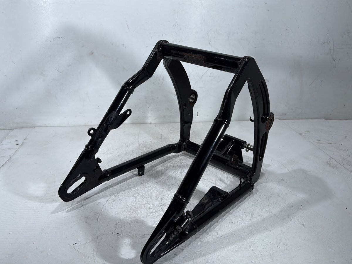 2004 Harley Heritage Softail Classic FLSTCI OEM Rear Fork Swingarm Swing Arm
