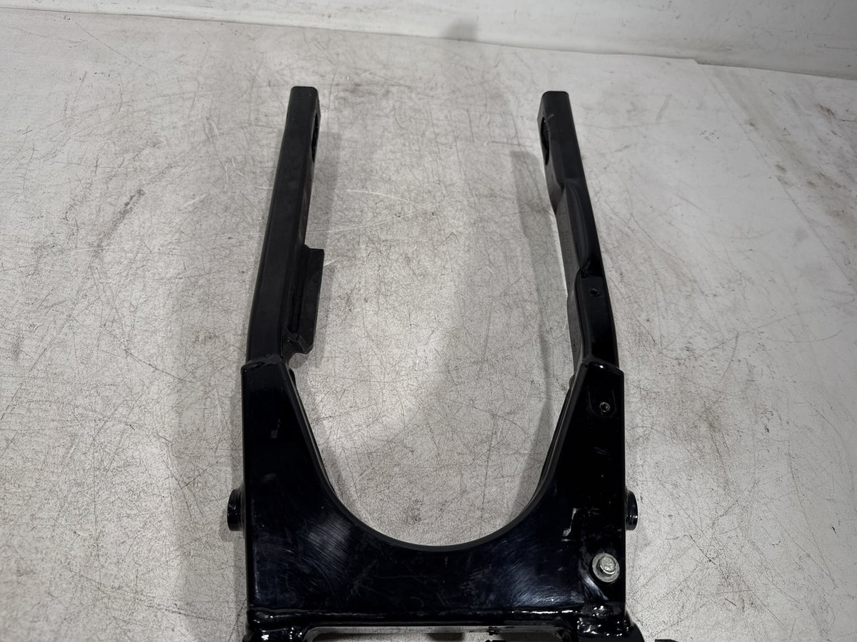 2000 Harley Sportster 1200 Custom XL1200C OEM Rear Wheel Axle Bolt Shaft