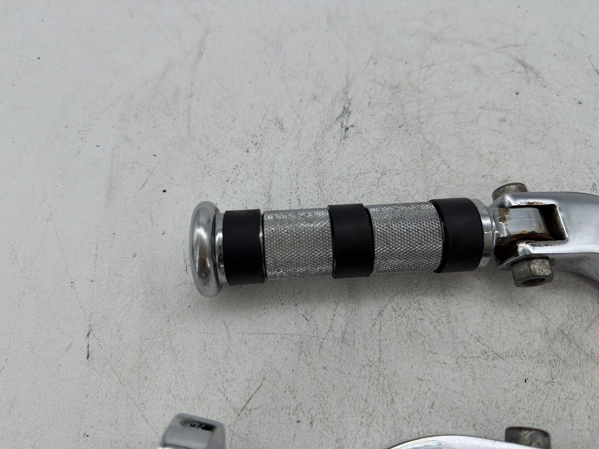 2006 Harley Road King Touring Custom OEM Passenger Left & Right Foot Pegs