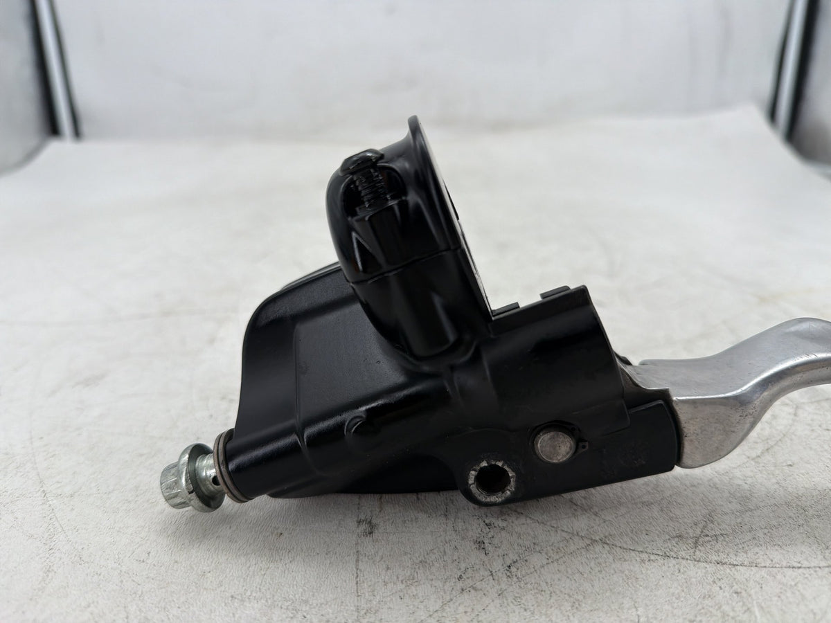 2000 Harley Sportster 1200 Custom XL1200C OEM Front Right Brake Lever Master Cylinder