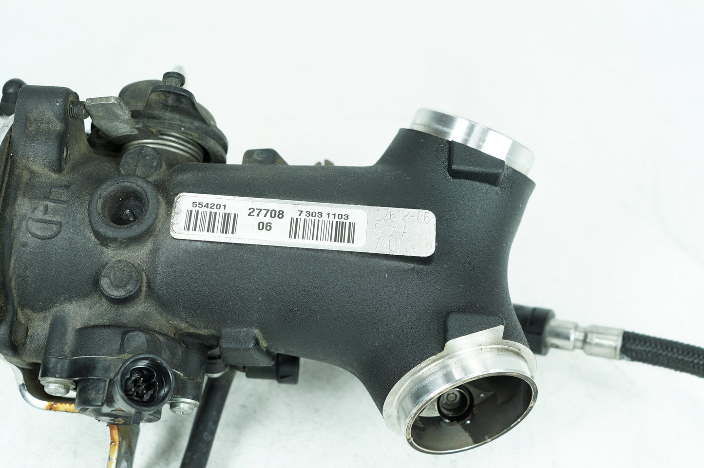 2007 - 2016 Harley-Davidson Dyna Super Glide Custom Engine Intake Manifold Throttle Body 27618-06