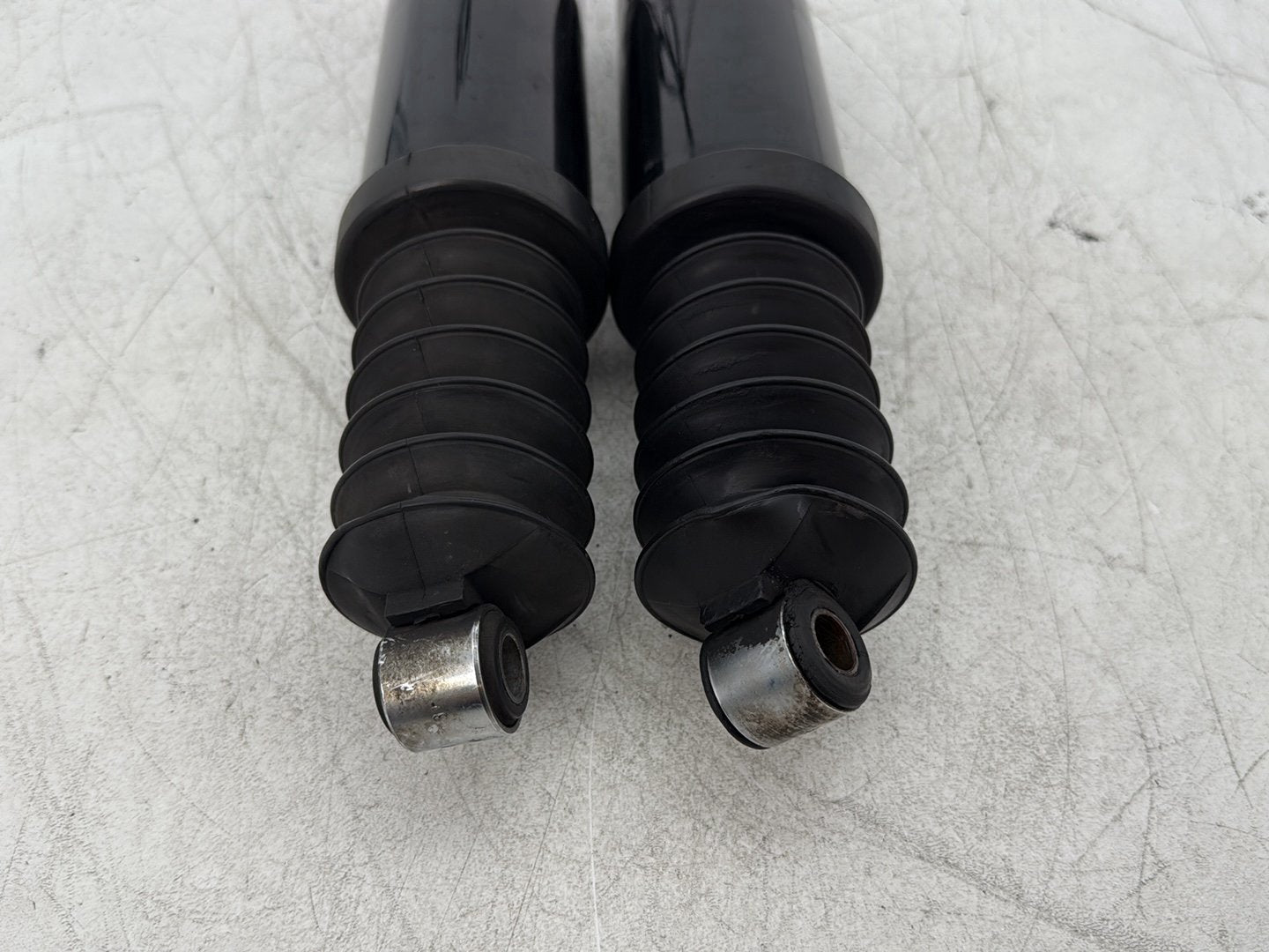 1995 Harley Road King Touring OEM Rear Left Right Shock Absorbers 13"