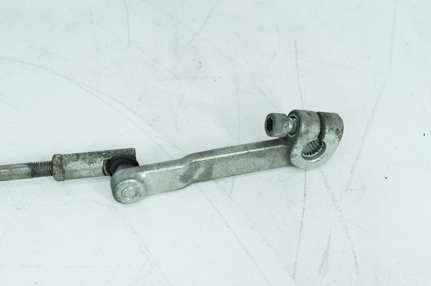 1999 - 2006 Harley-Davidson Touring Road King Gear Shifter Lever w/ Rod linkage 33709-82A