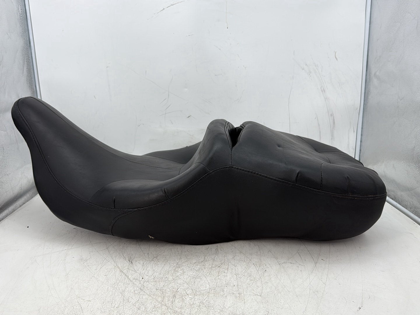 2005 Harley Electra Glide Touring Ultra FLHTCUI OEM Passenger Rider Driver Seat Saddle