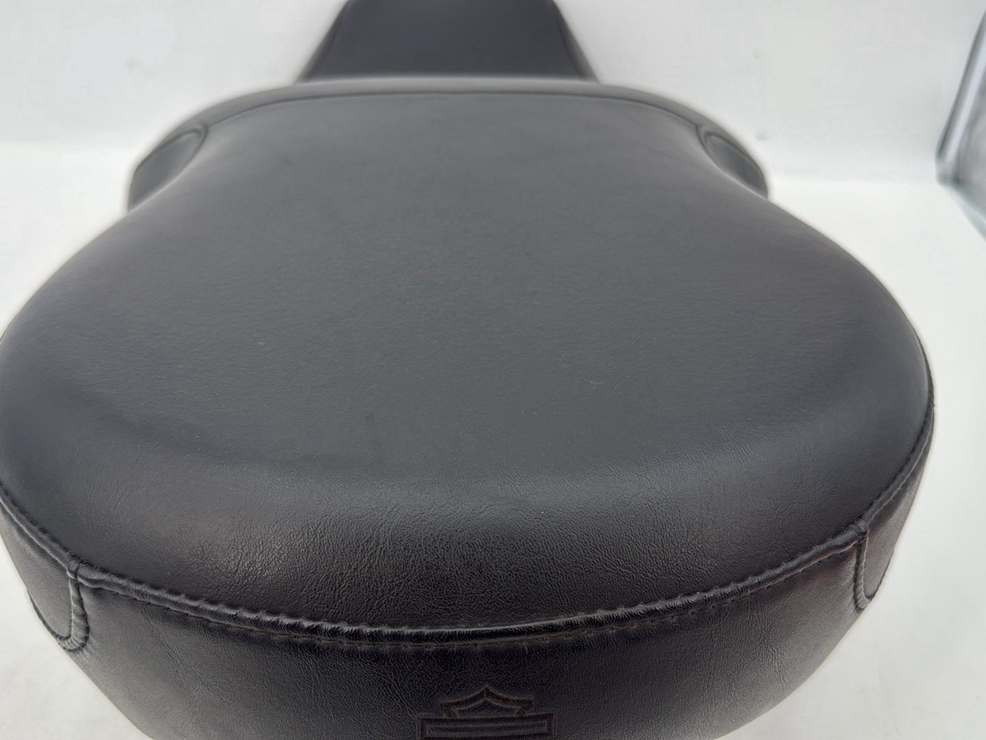 1999 - 2006 Harley-Davidson Dyna Low Rider Passenger Rider Driver Seat Saddle 53078-04