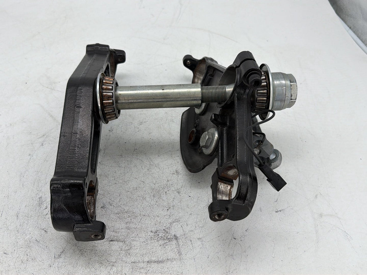 2015 Harley Electra Glide Ultra Front Fork Triple Tree OEM Upper Lower Parts