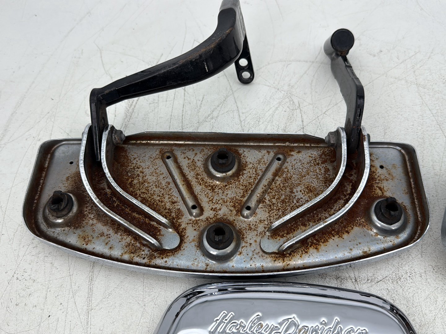 2007 Harley Electra Glide Touring Left Right Driver &amp; Pass Floorboard Foot Rest