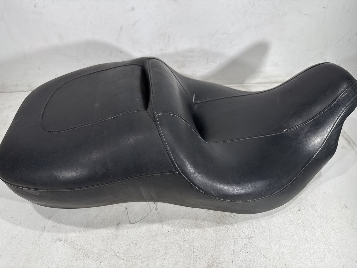 2011 Harley Electra Glide Touring Ultra OEM Passenger Rider Driver Seat Saddle