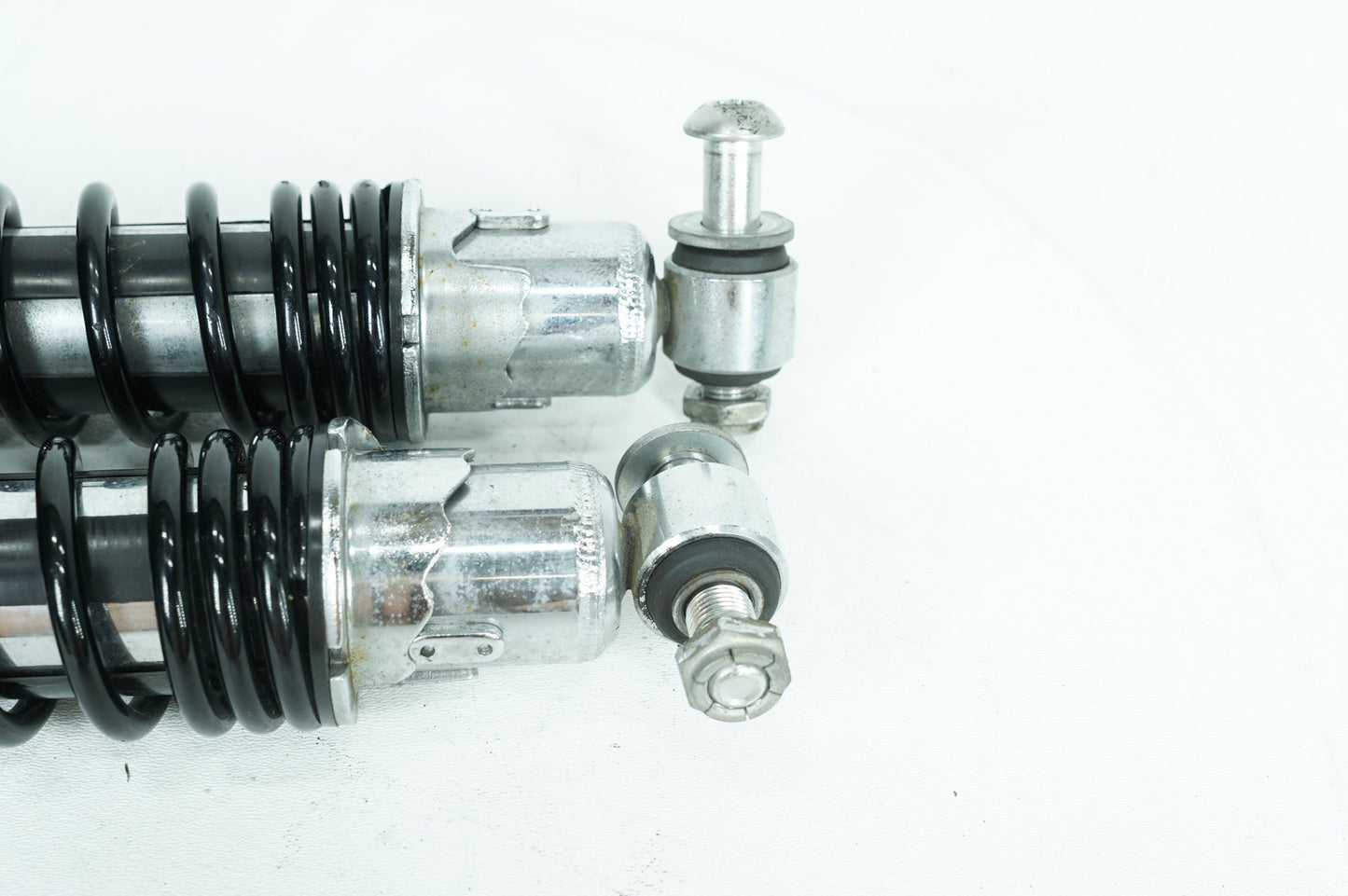 2013 - 2022 Harley-Davidson Sportster Iron Rear Left Right Shock Absorbers 54550-10