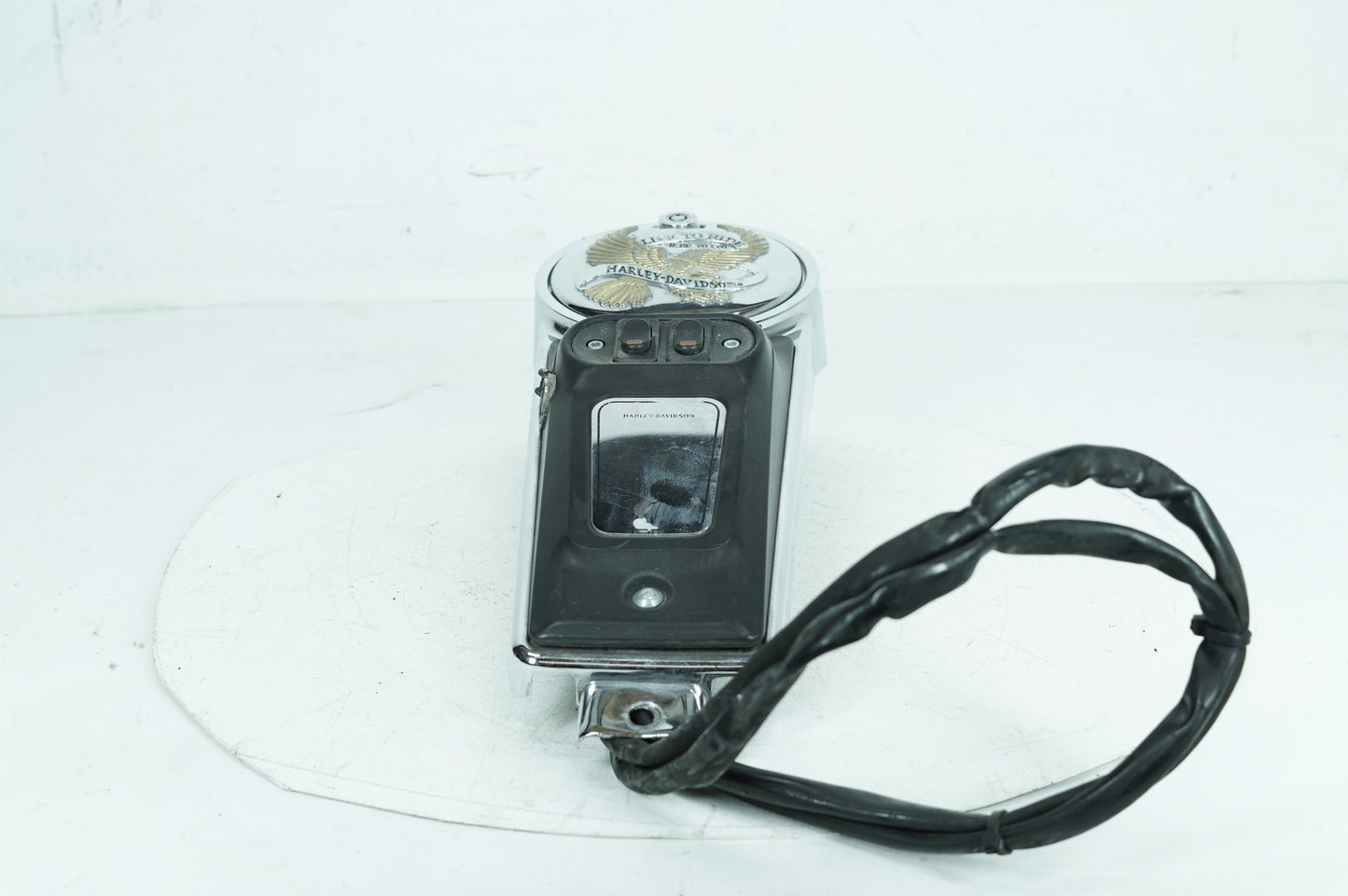 1999 - 2006 Harley-Davidson Touring Electra Ultra Classic Fuel Gas Tank Dash Console NOKey 61270-98A