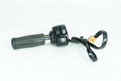2004 - 2013 Harley-Davidson Sportster Custom Left Turn Signal Headlight Switches Controls 71682-06A