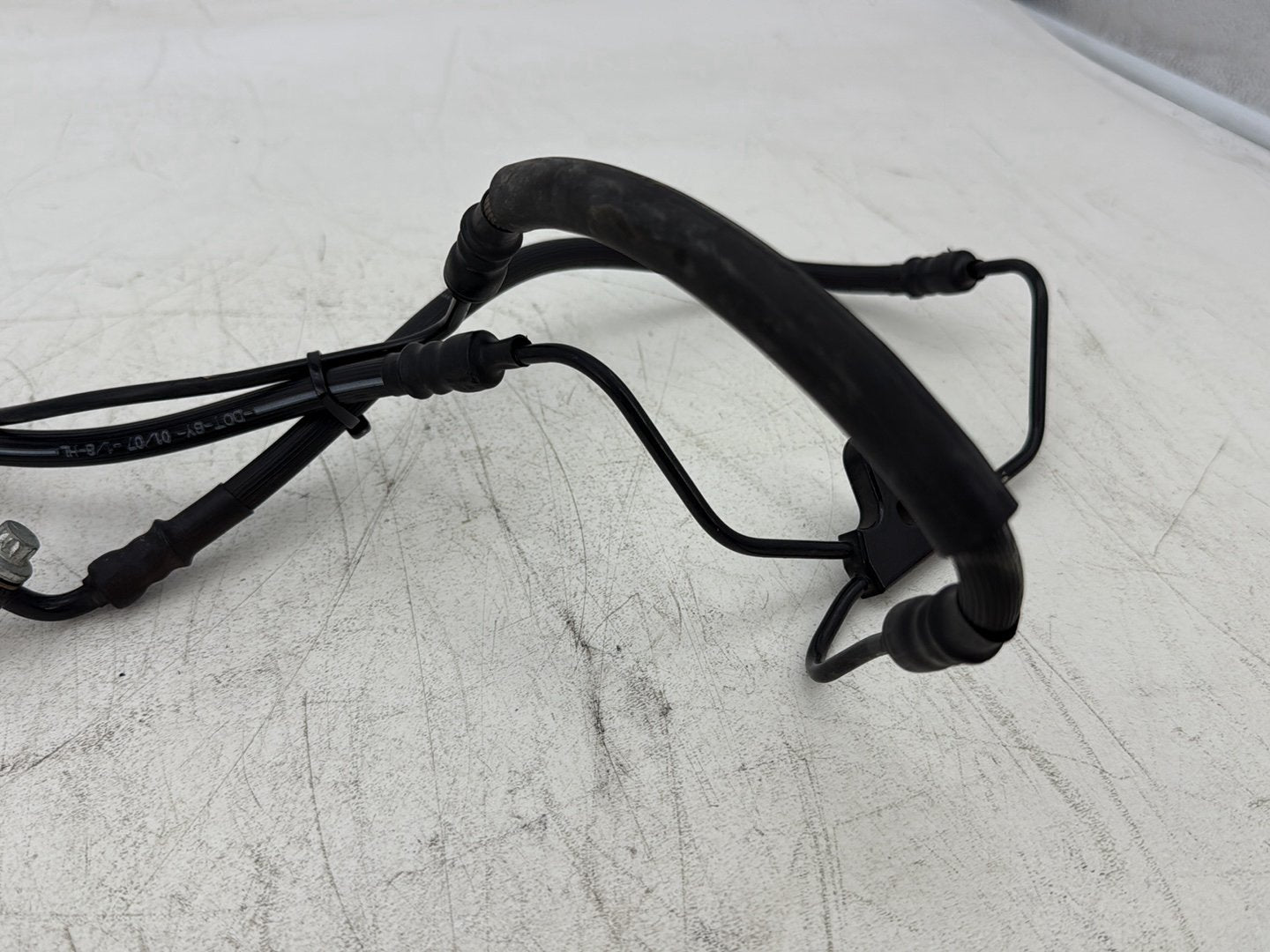 2007 Harley Electra Glide Touring Ultra FLHTCUI OEM Front Brake Hose Line Pipe