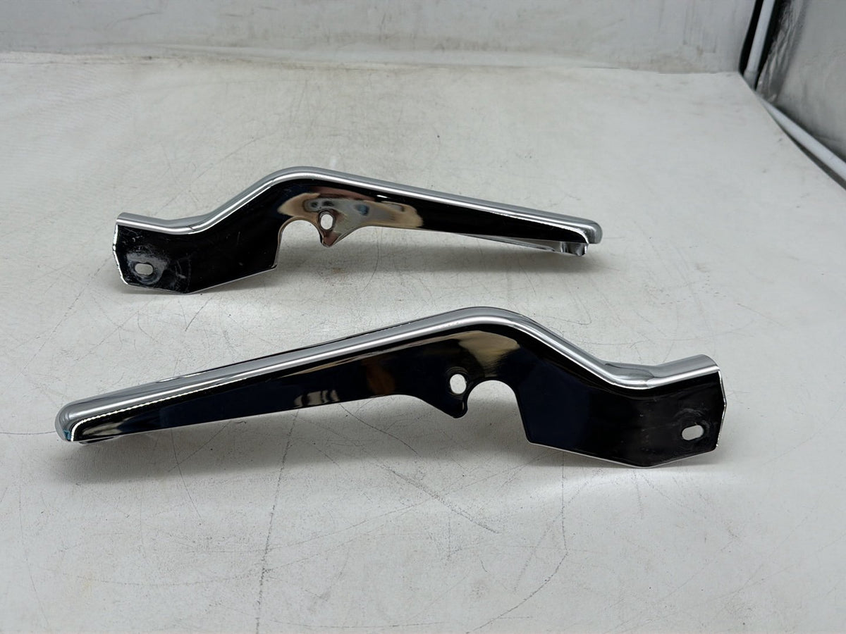 07 Harley Electra Glide Touring Ultra OEM Rear Left Right Fender Struts Bracket