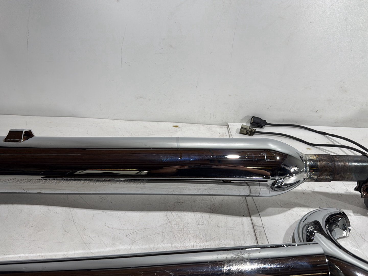 2011 Harley Street Glide Touring FLHX OEM Exhaust Header Pipes Muffler
