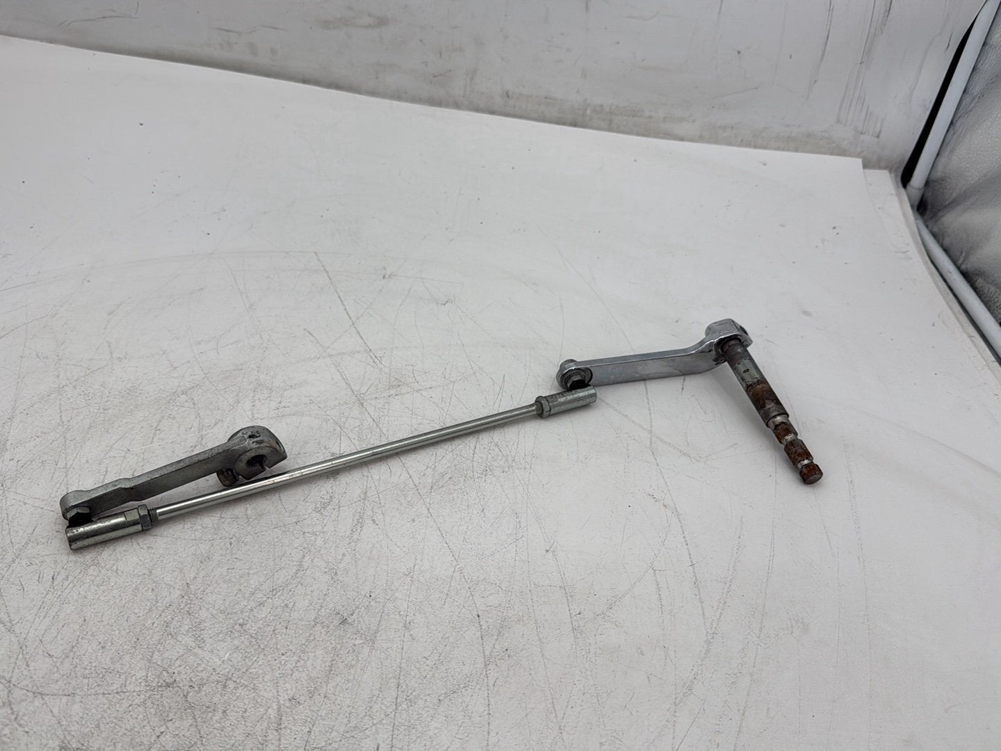 2010 Harley Street Glide Touring FLHX OEM Gear Shifter Lever w/ Rod linkage