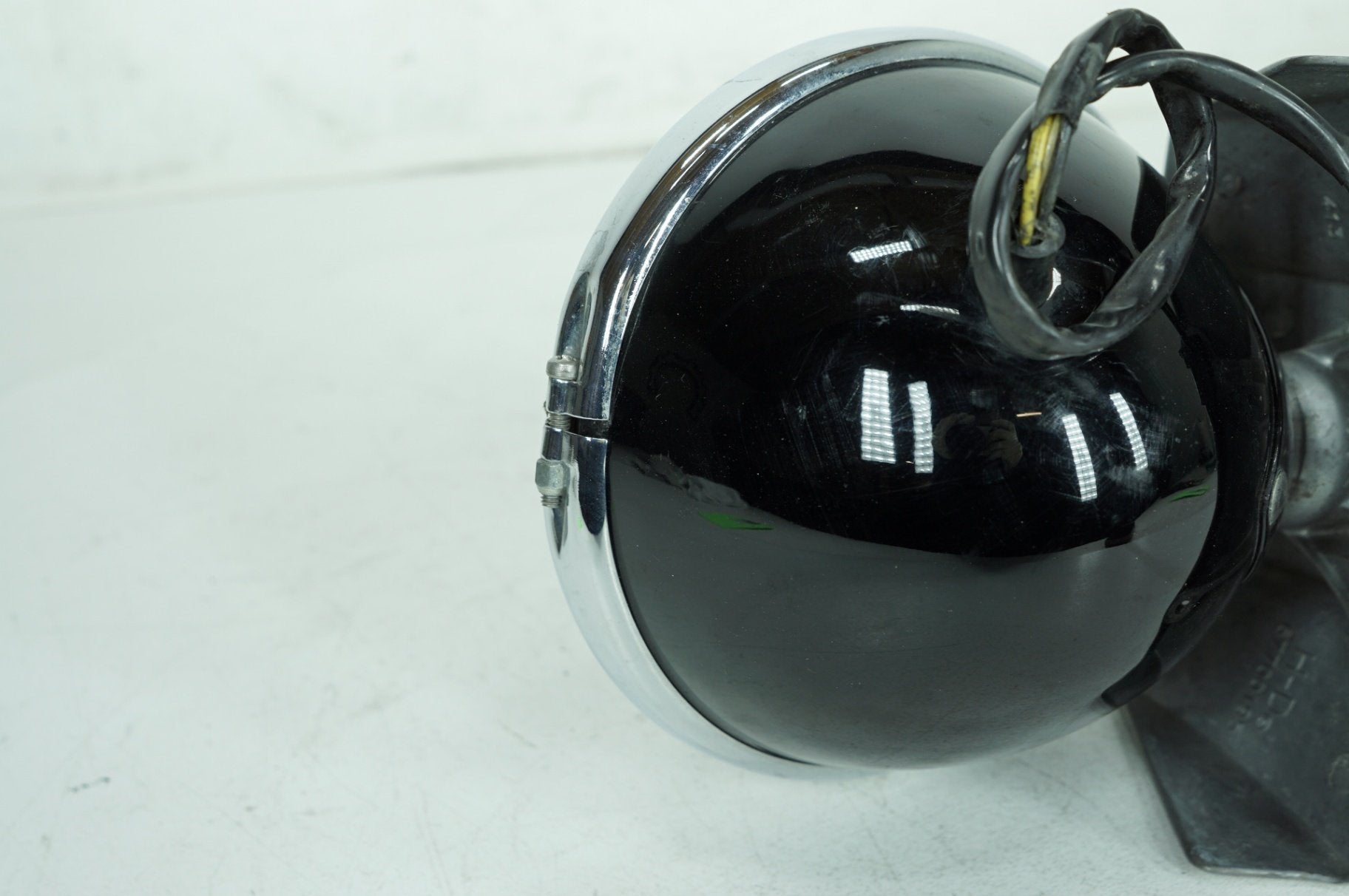 2004 - 2022 Harley-Davidson Sportster SuperLow Headlight Headlamp Head Light Halogen 69774-07A