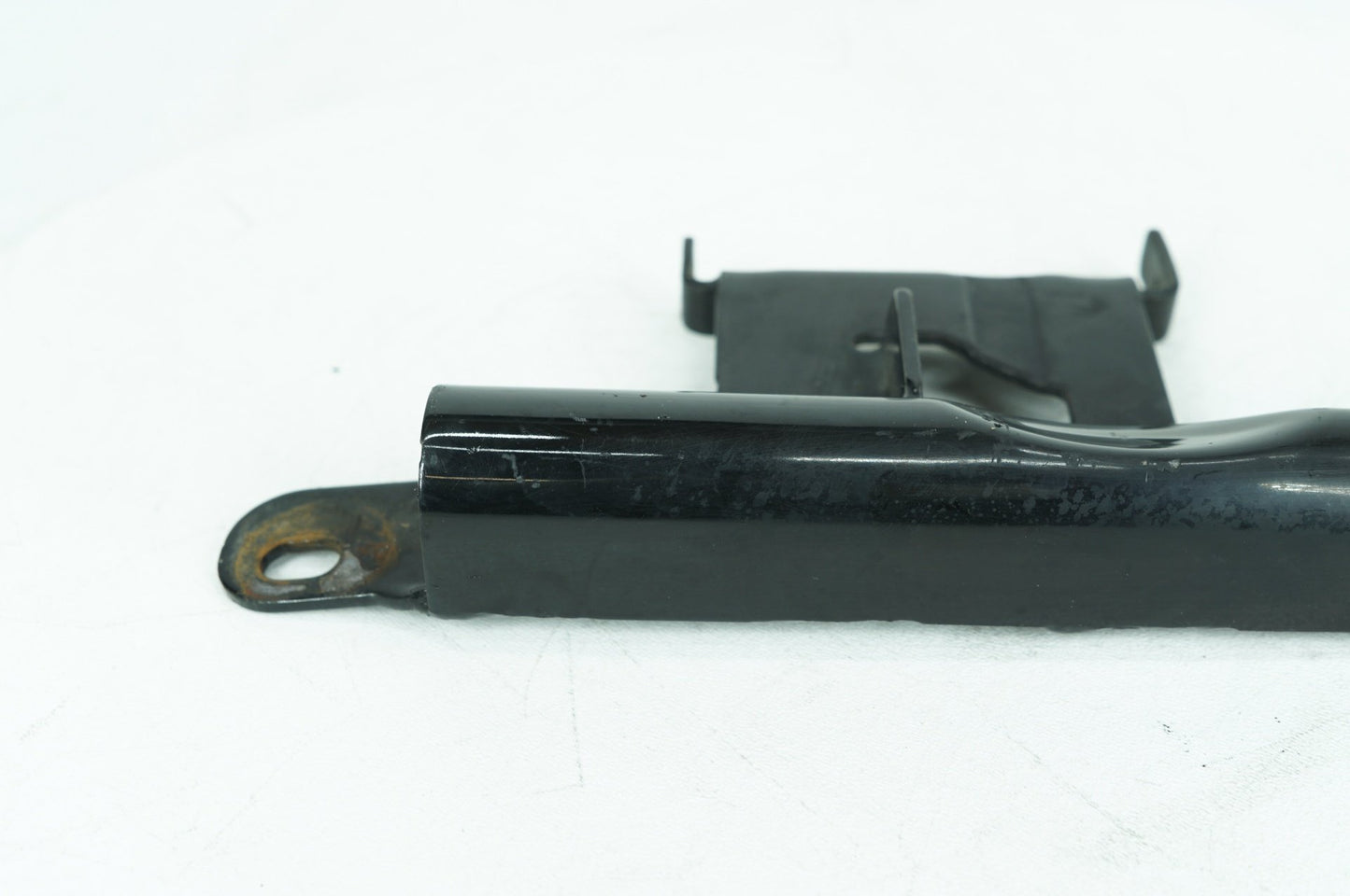 1999 - 2006 Harley-Davidson Softail Heritage Classic Seat Bracket Mount Support Mounting 48868-00