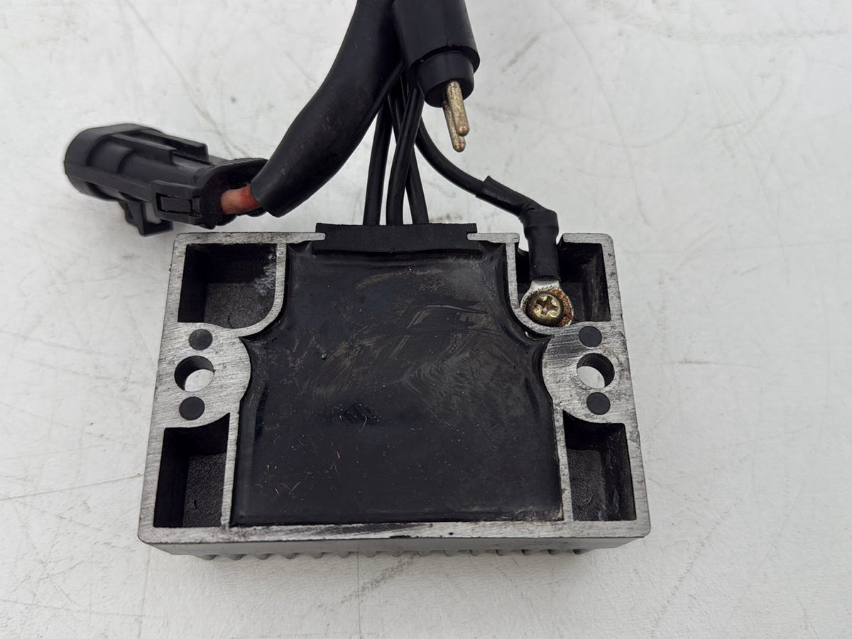 2006 Harley Sportster XL883C 883 Custom OEM Voltage Regulator Rectifier 74523-04
