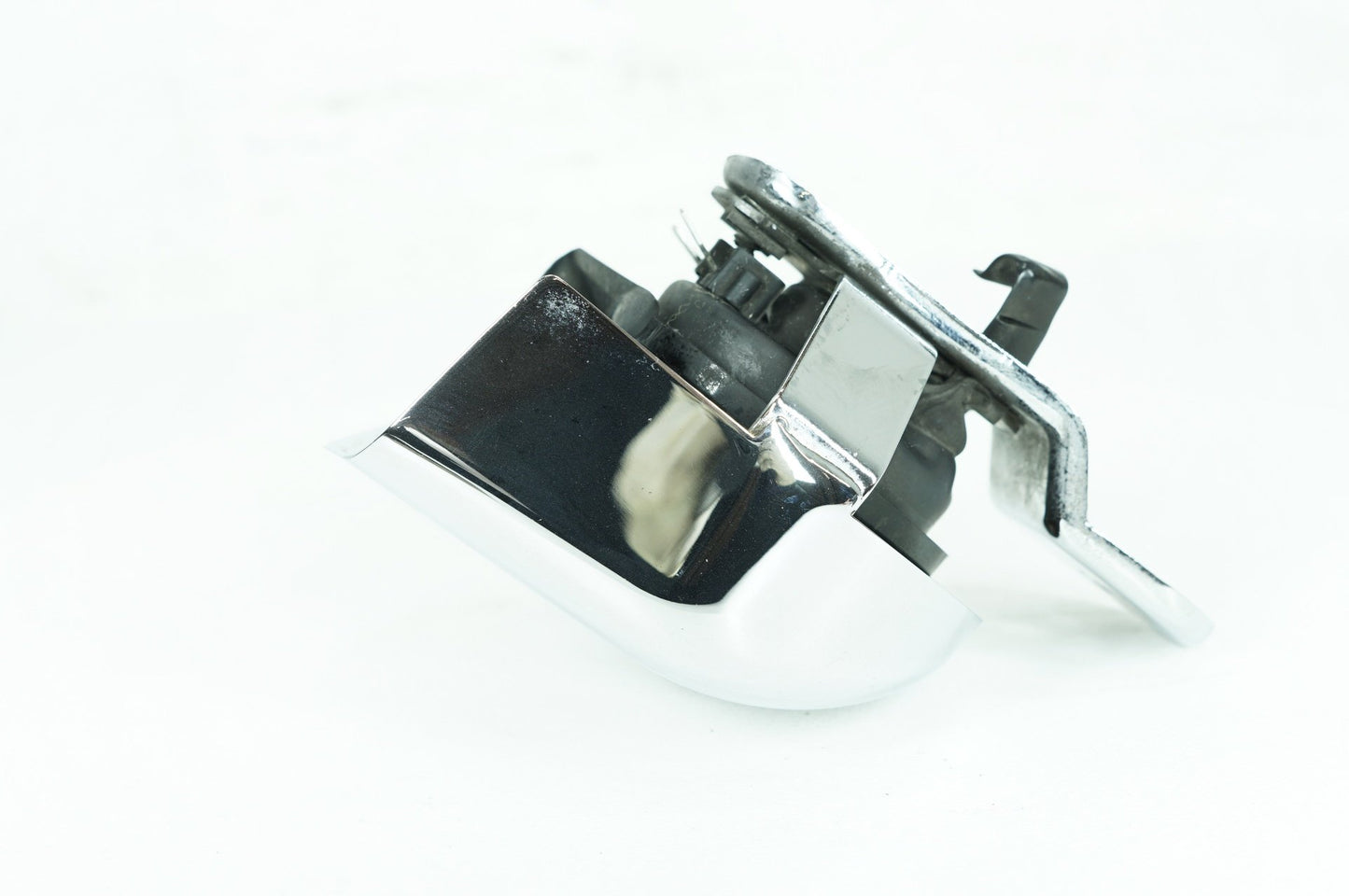 2008 - 2016 Harley-Davidson Touring Electra Glide Ultra Horn Signal Klaxon Chrome Cover 69012-93A