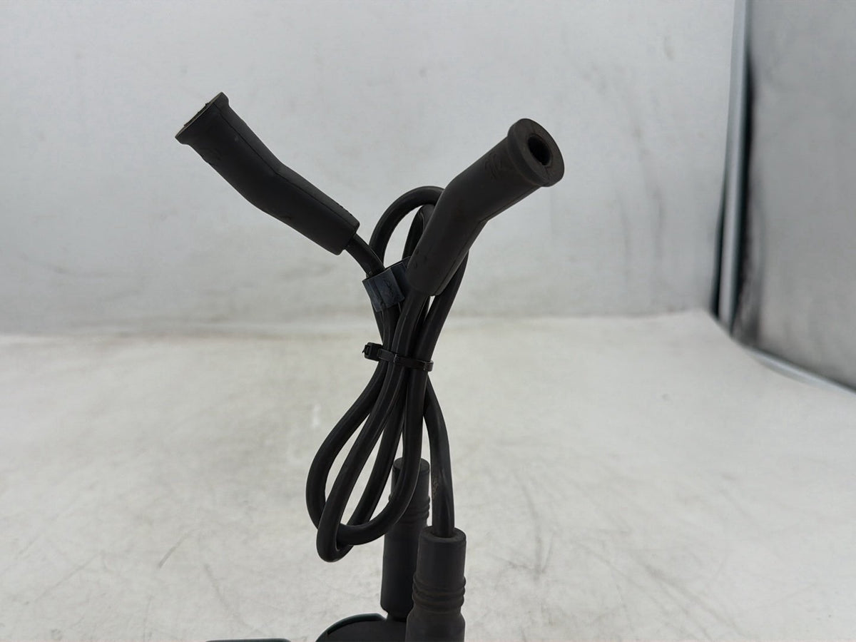 2006 Harley Electra Glide Touring Ultra FLHTCUI OEM Ignition Coil Spark Plugs Cable