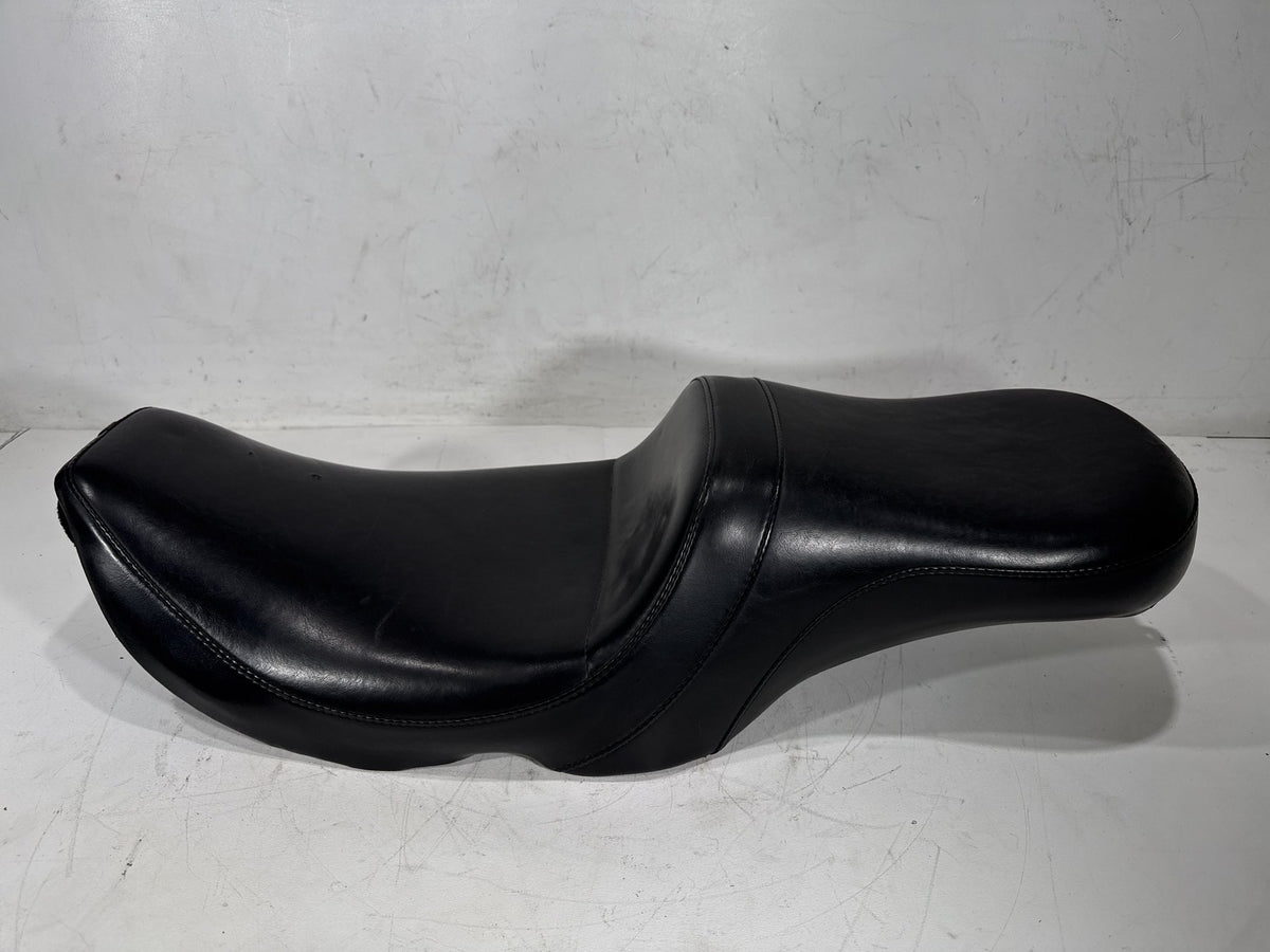 2002 Harley Electra Glide Touring FLHT Passenger Driver Seat Saddle Le Pera