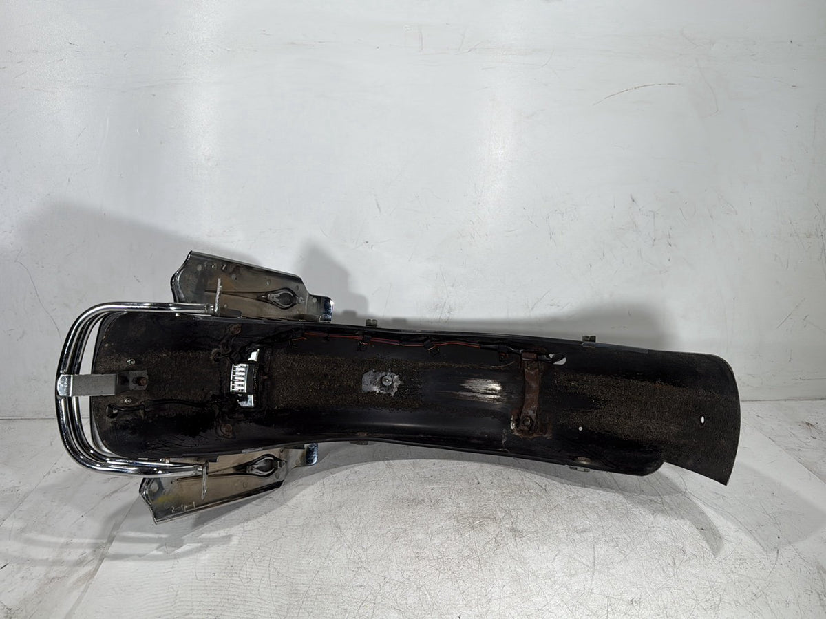2005 Harley Road King Touring Police OEM Rear Wheel Fender & Turn Signals Bar