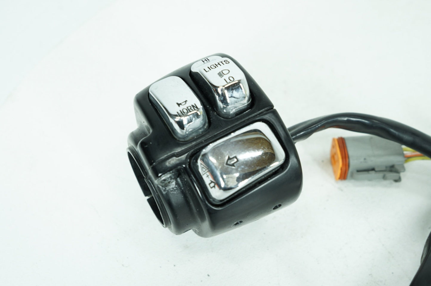 1999 - 2006 Harley-Davidson Dyna Low Rider Left Turn Signal Headlight Switches Controls 71685-06A