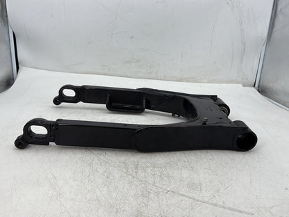2005 Harley Electra Glide Touring Ultra FLHTCUI OEM Rear Fork Swingarm Swing Arm